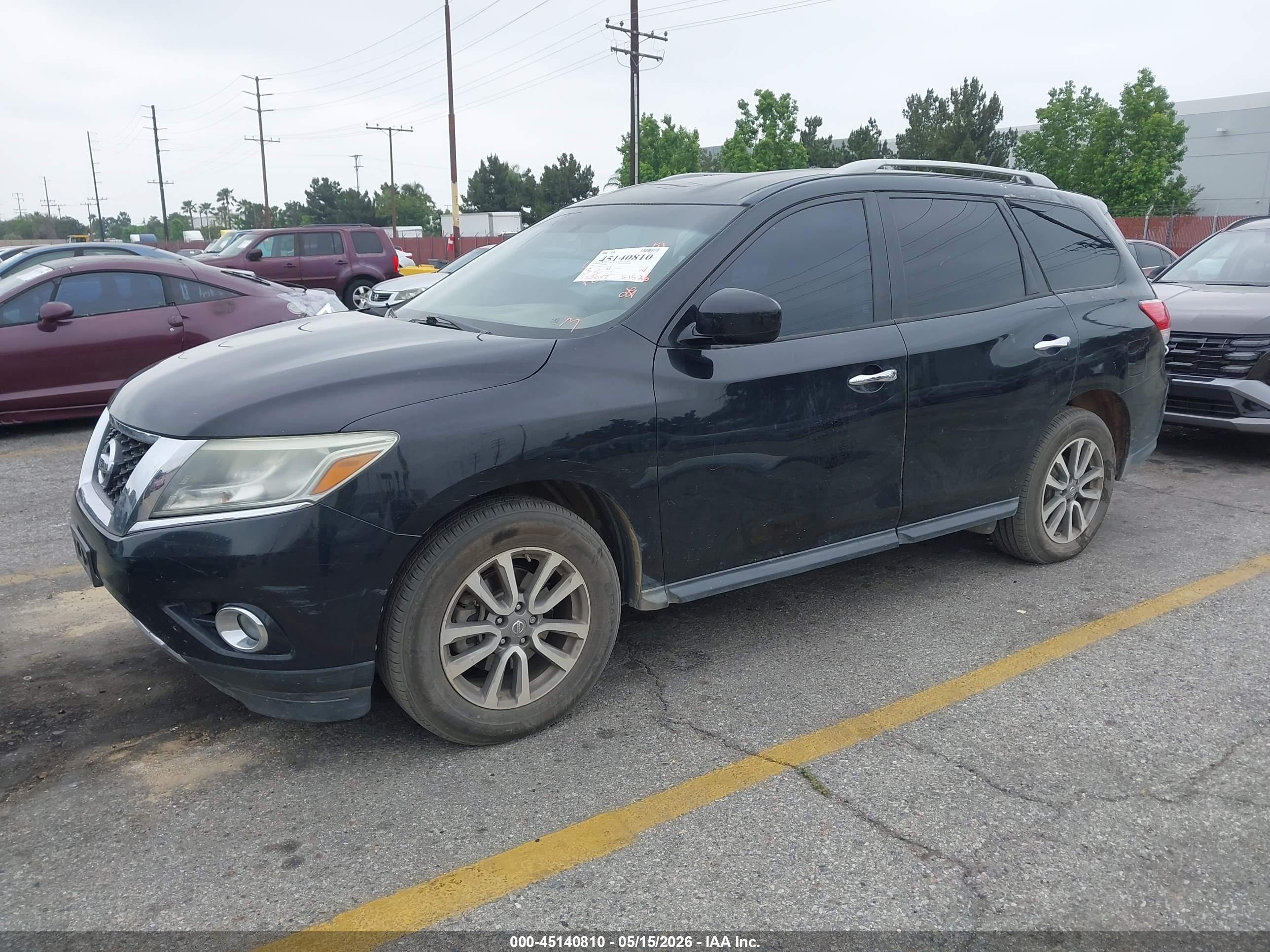 NISSAN PATHFINDER image 2