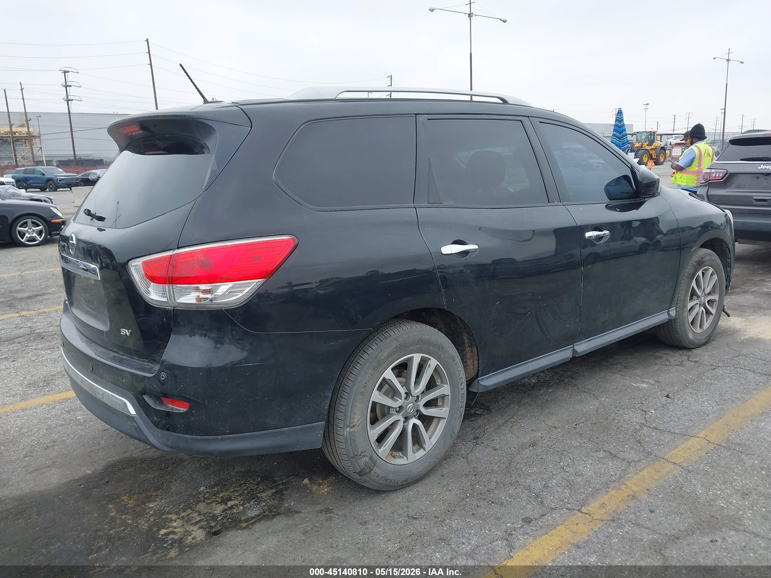 NISSAN PATHFINDER image 4