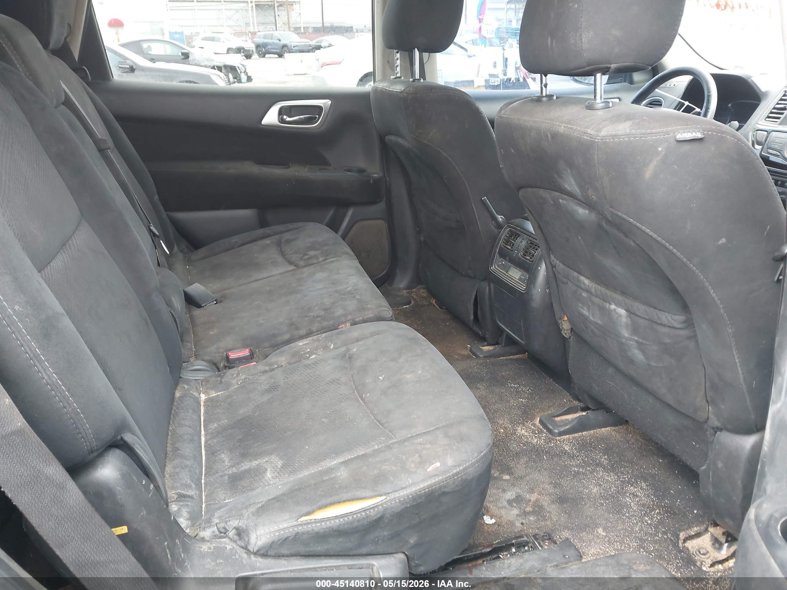 NISSAN PATHFINDER image 8