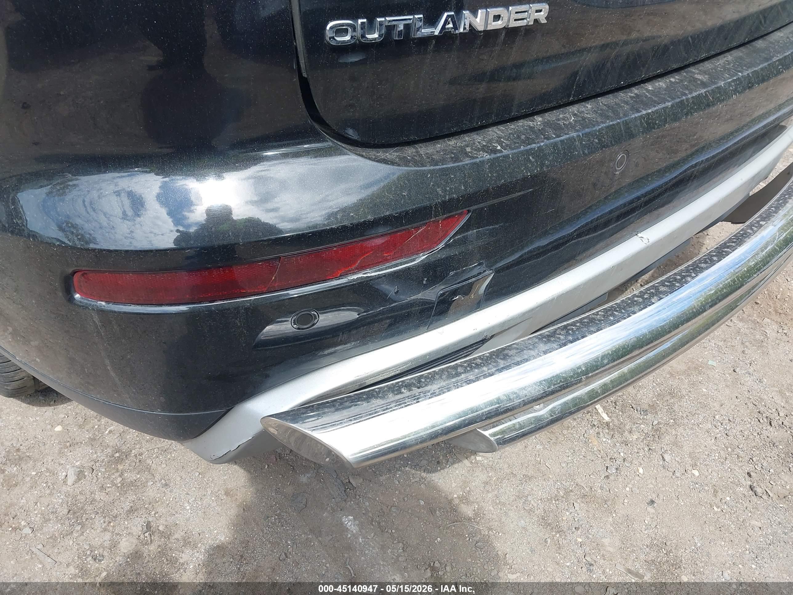 MITSUBISHI OUTLANDER image 6