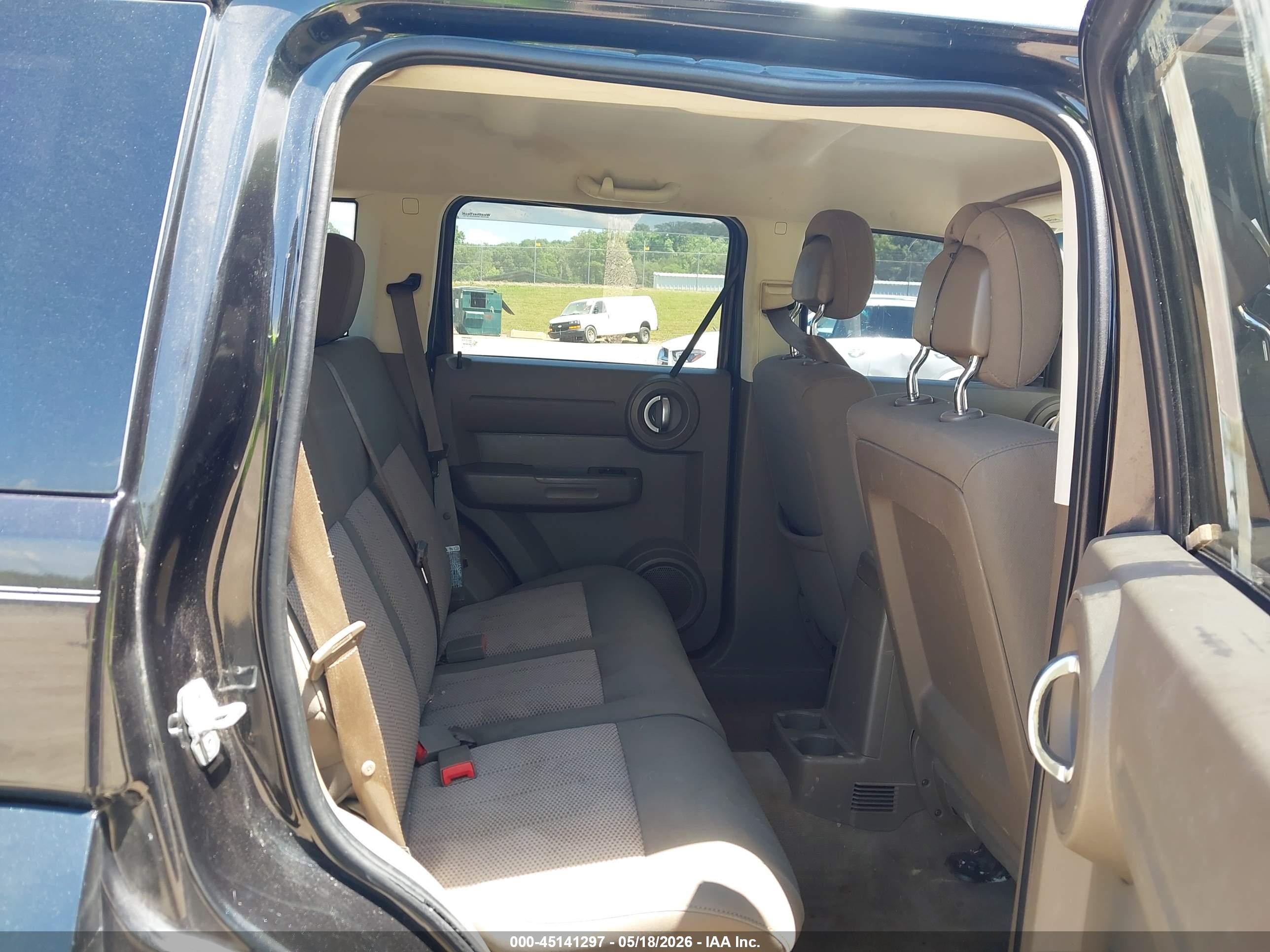 DODGE NITRO image 8