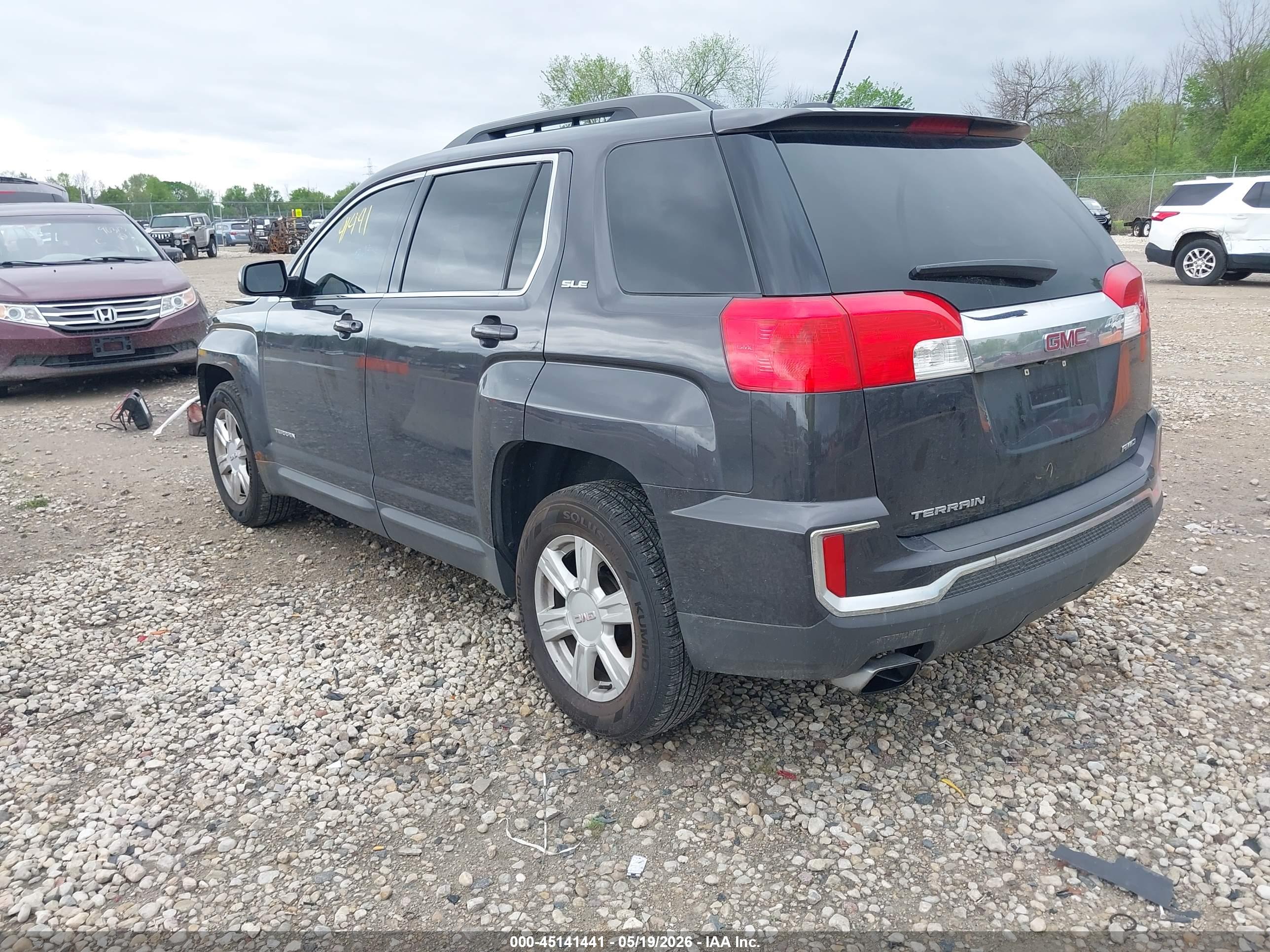 GMC TERRAIN image 3