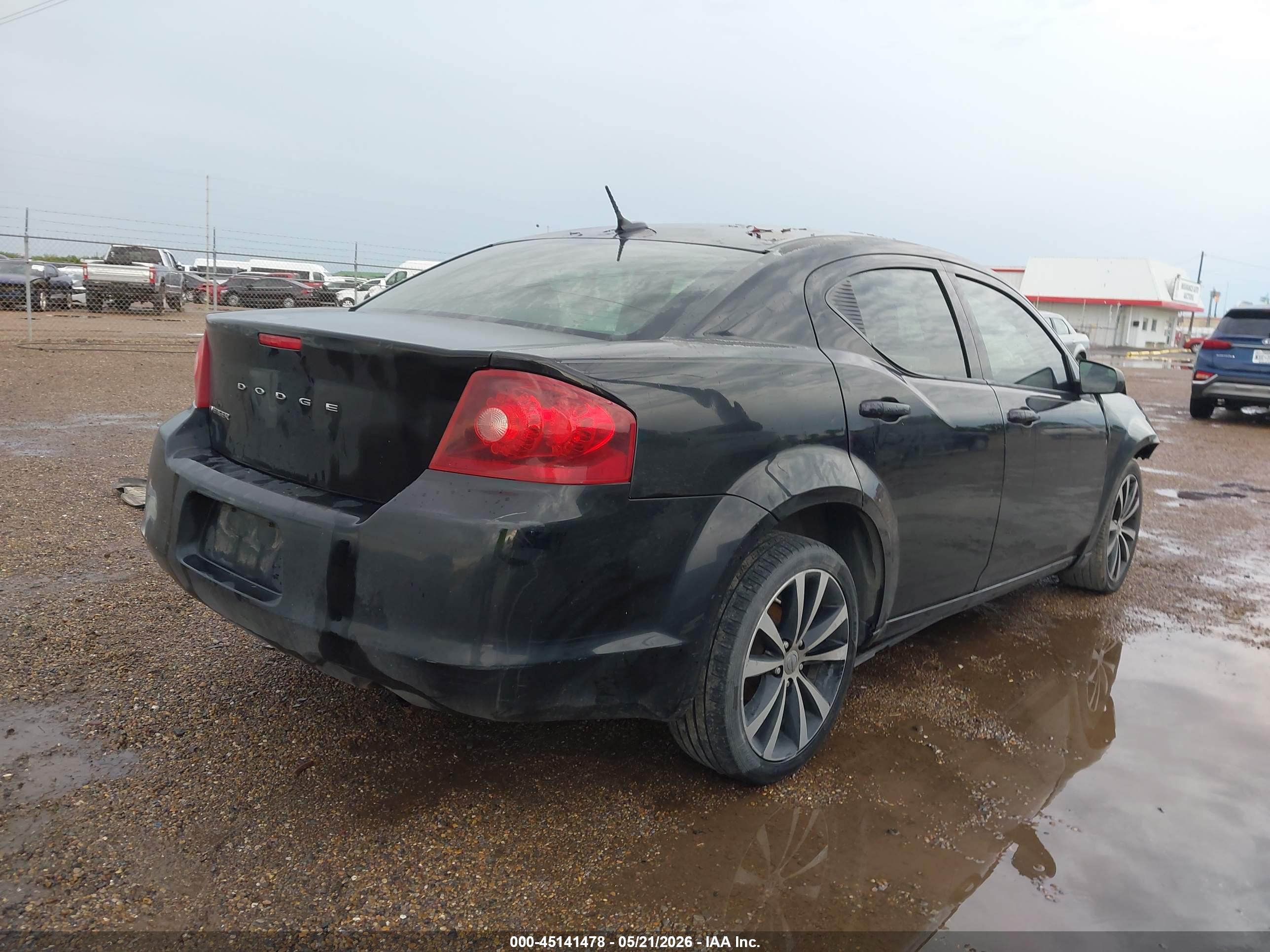 DODGE AVENGER image 4
