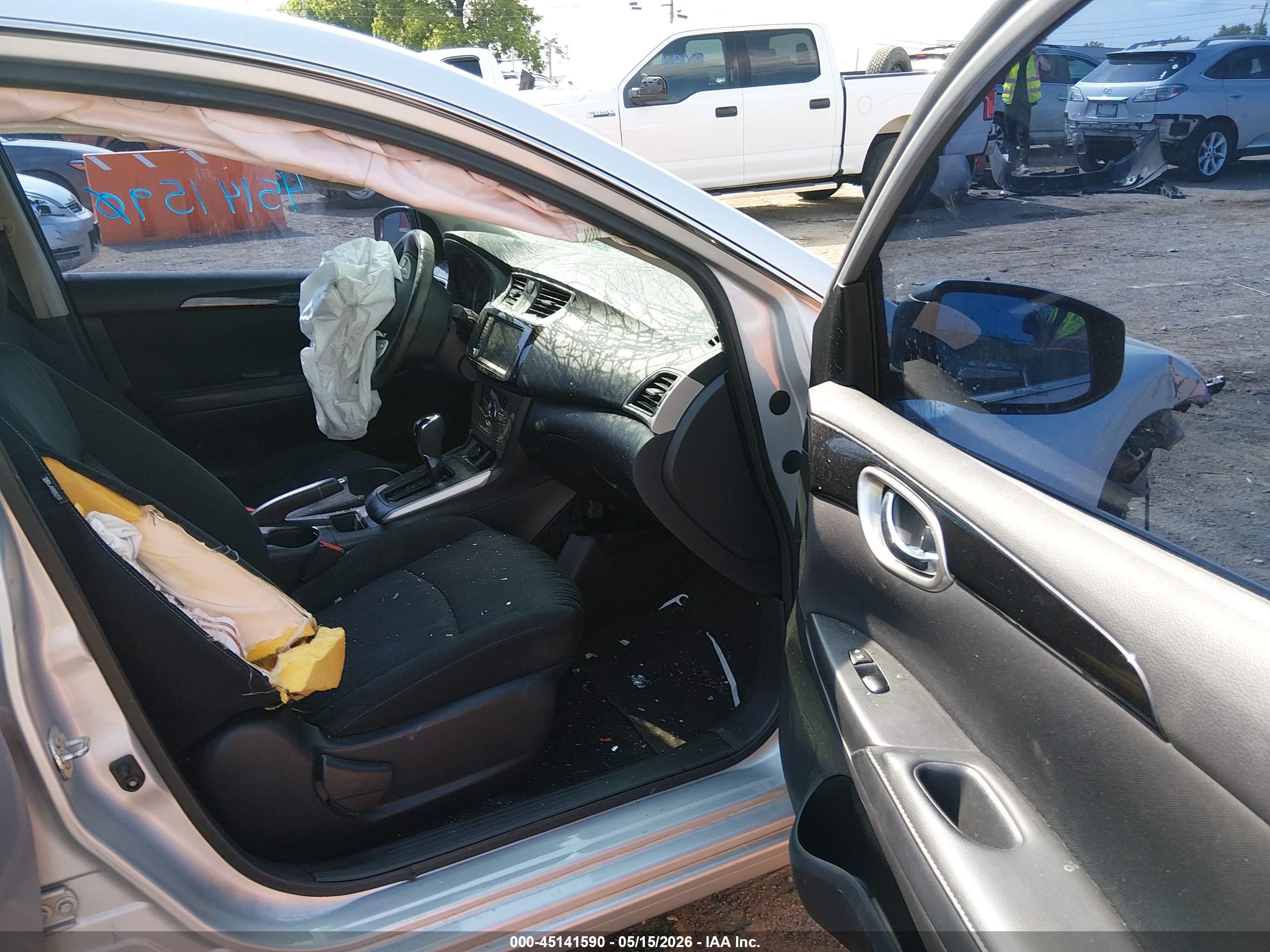 NISSAN SENTRA image 5