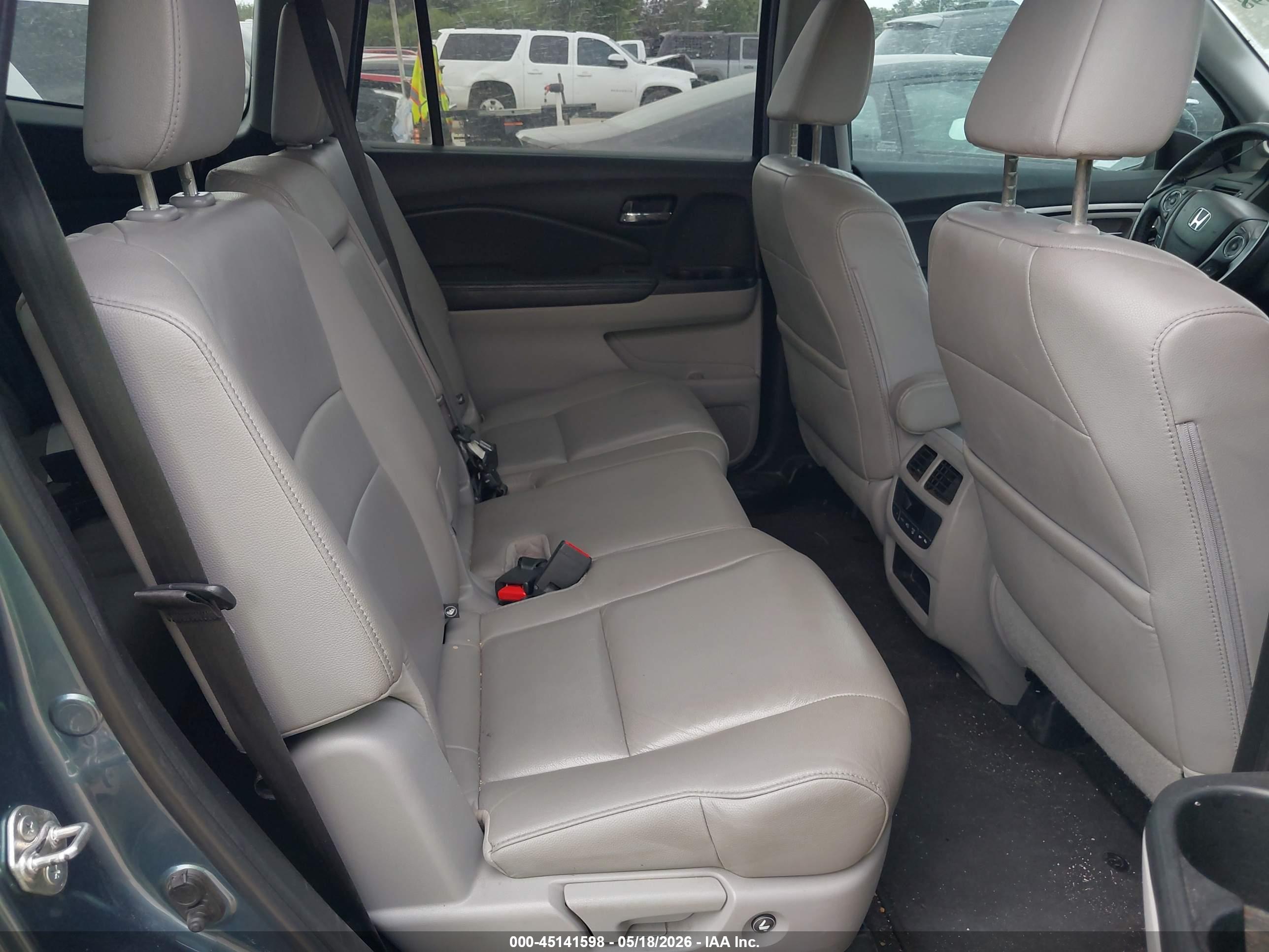 HONDA PILOT image 8