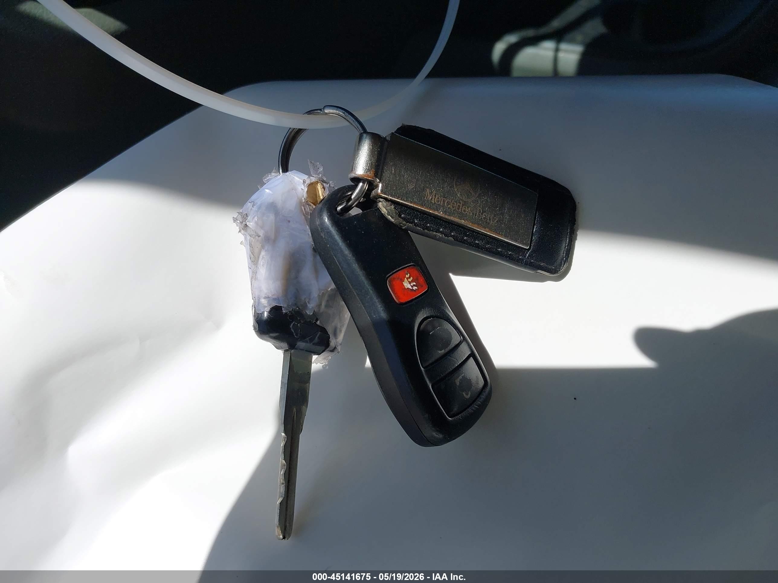 NISSAN NV image 11