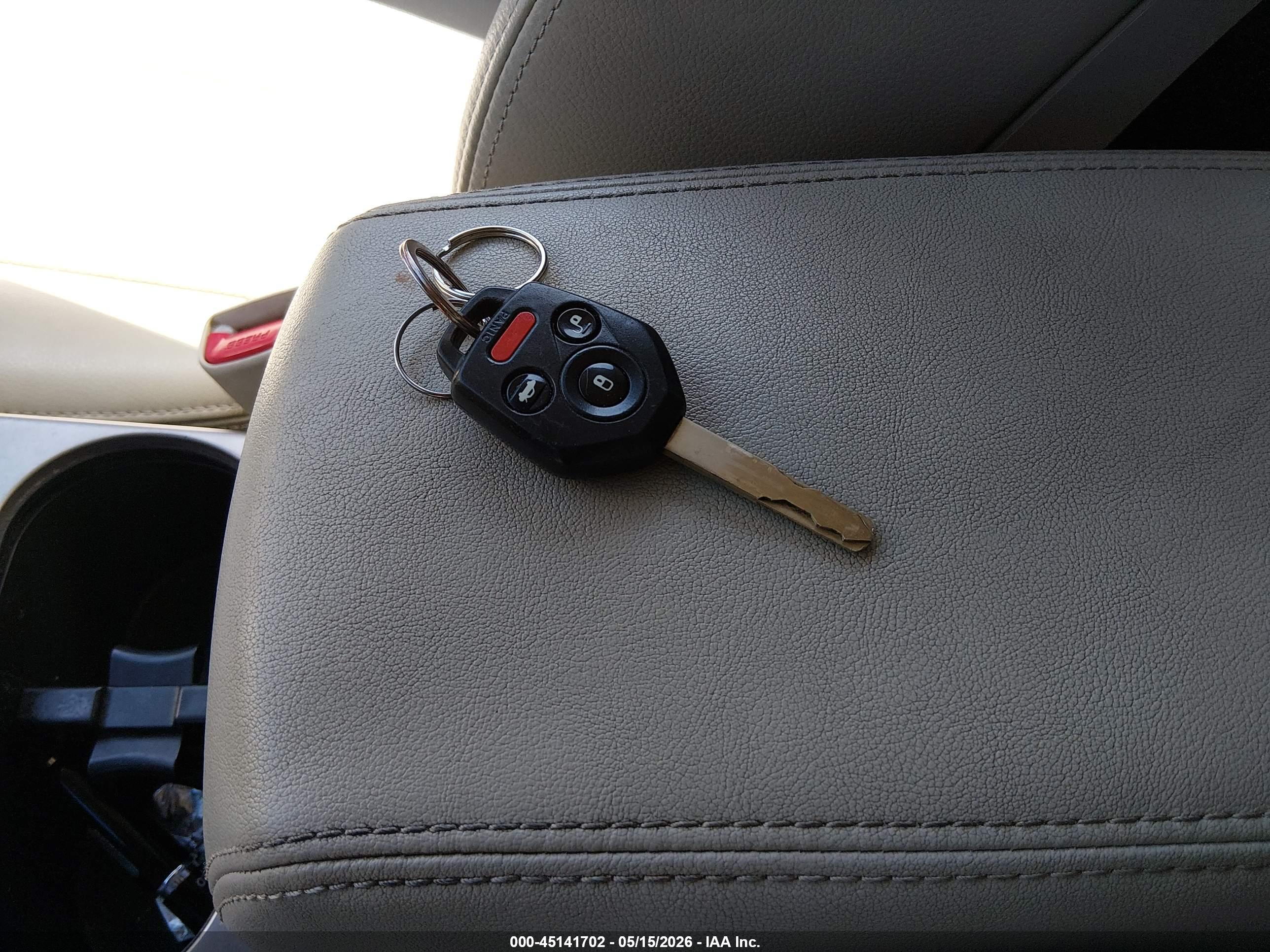 SUBARU OUTBACK image 11