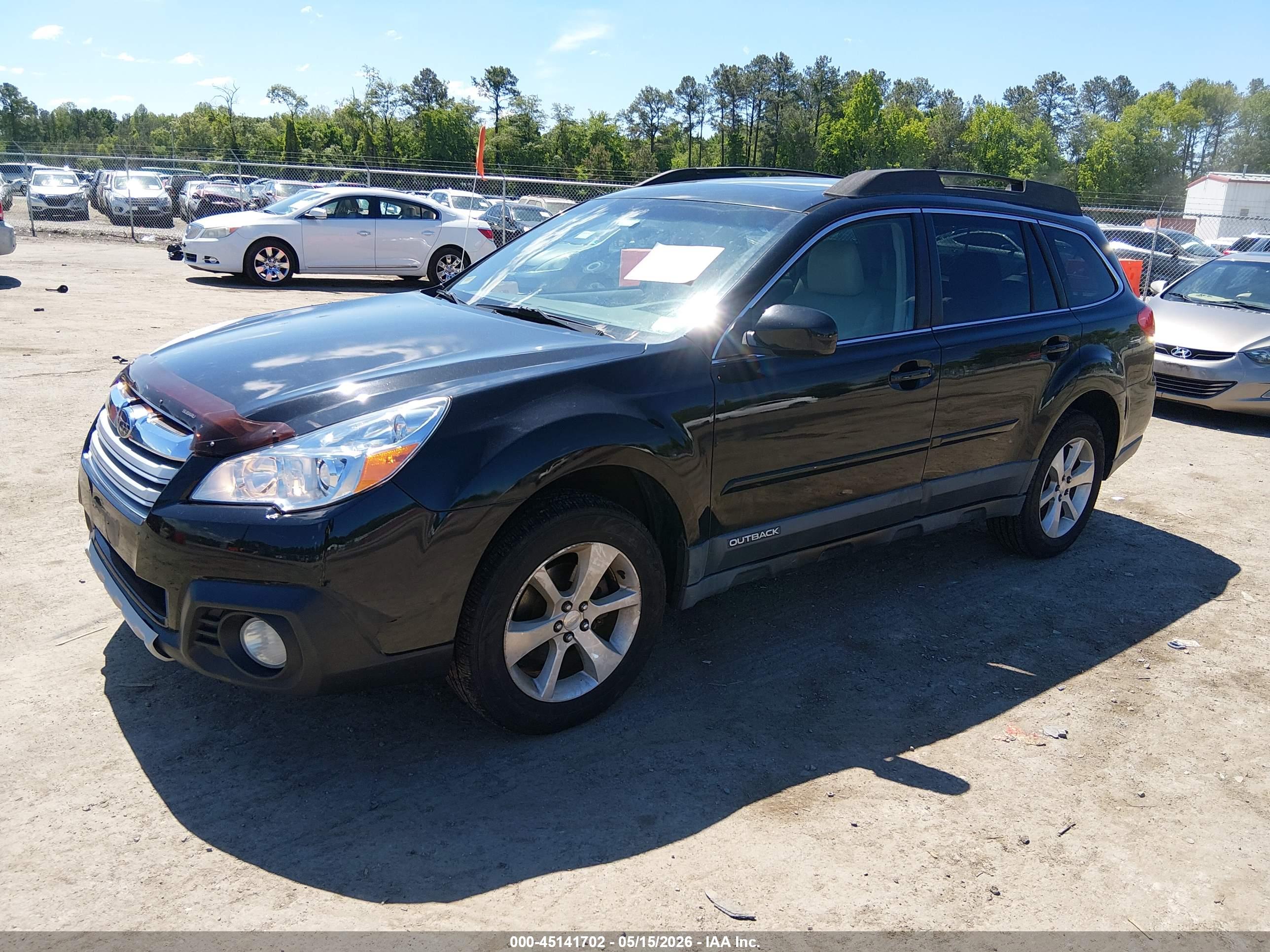 SUBARU OUTBACK image 2