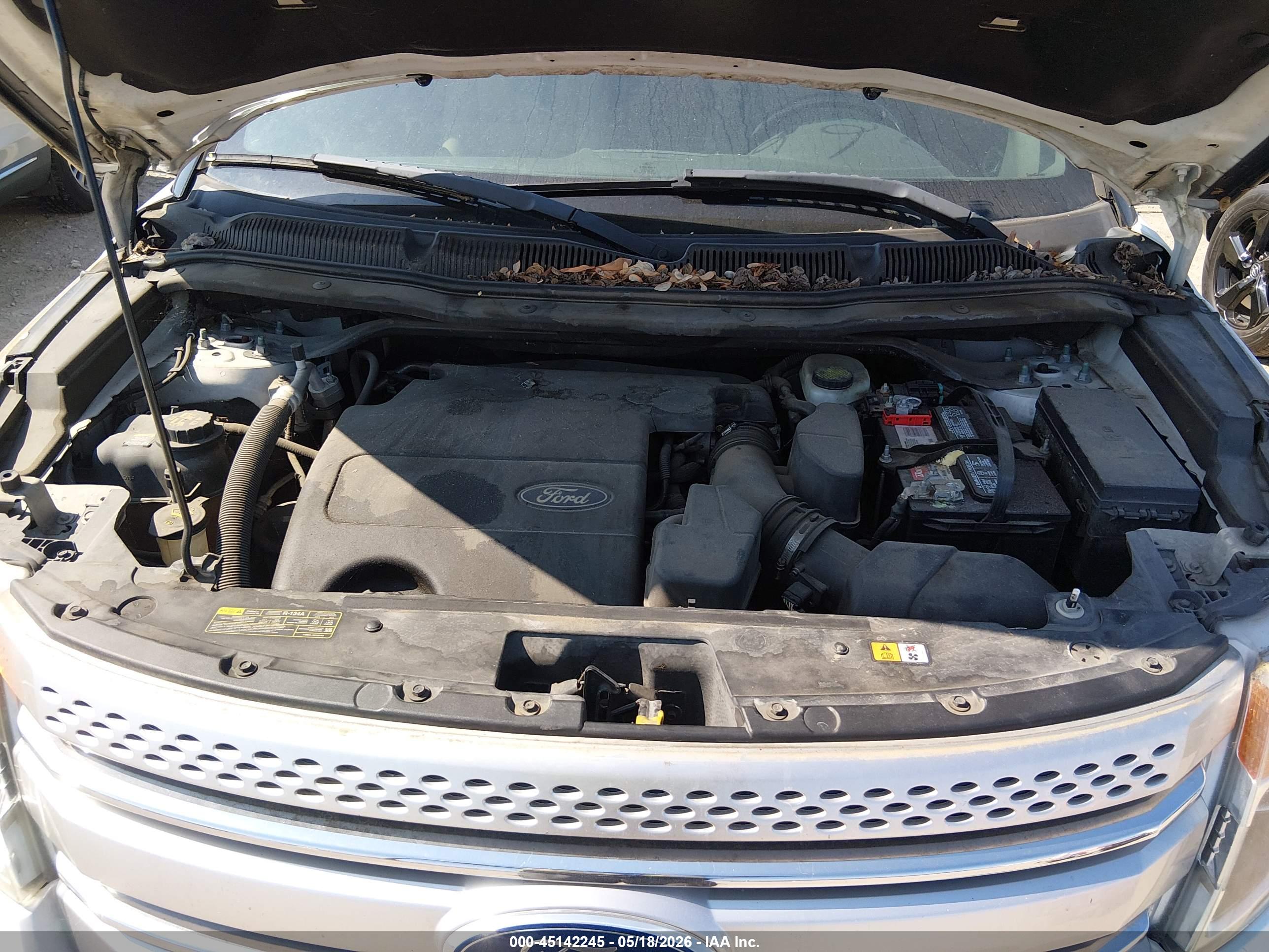 FORD EXPLORER image 10
