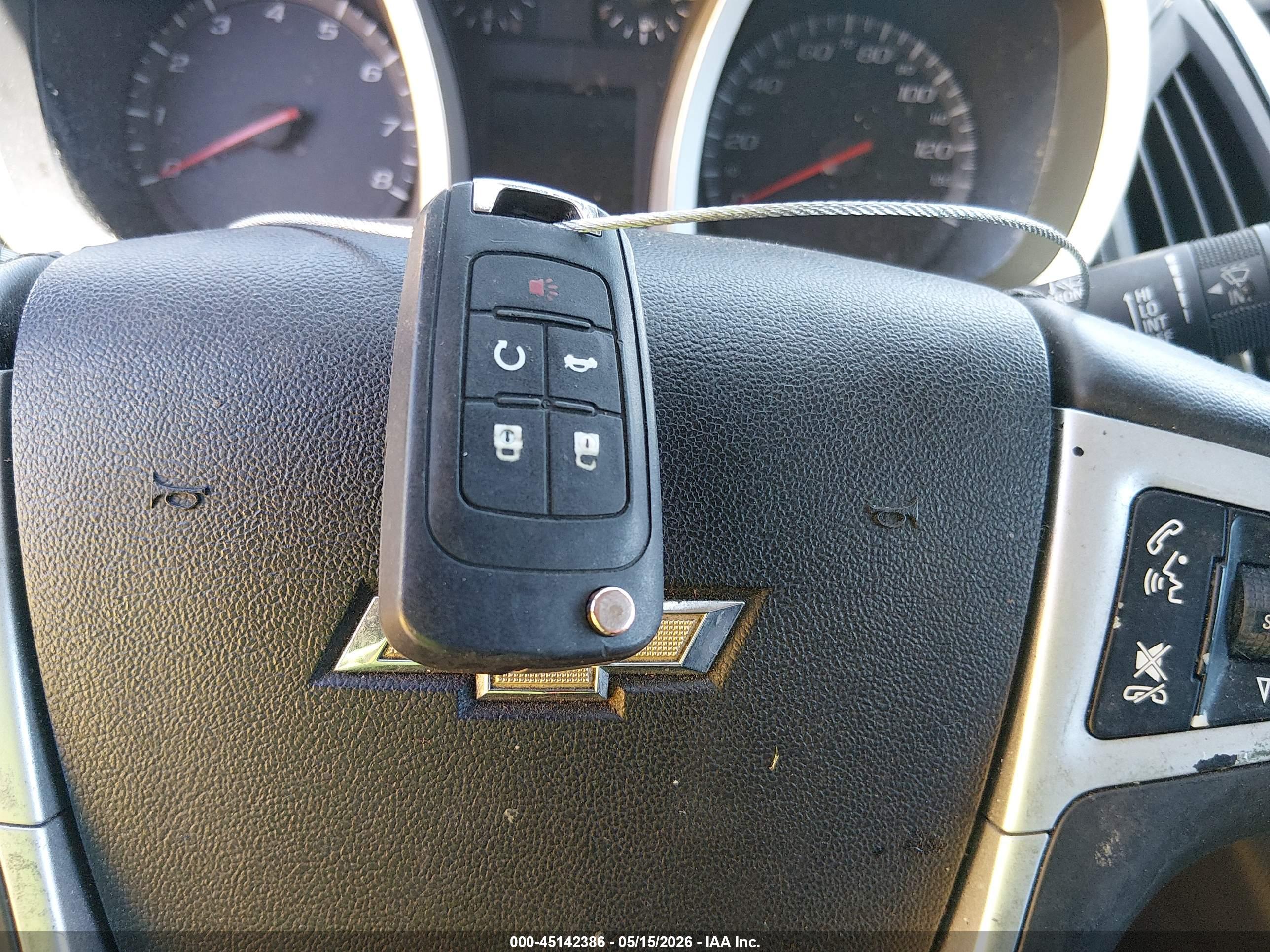 CHEVROLET EQUINOX image 11