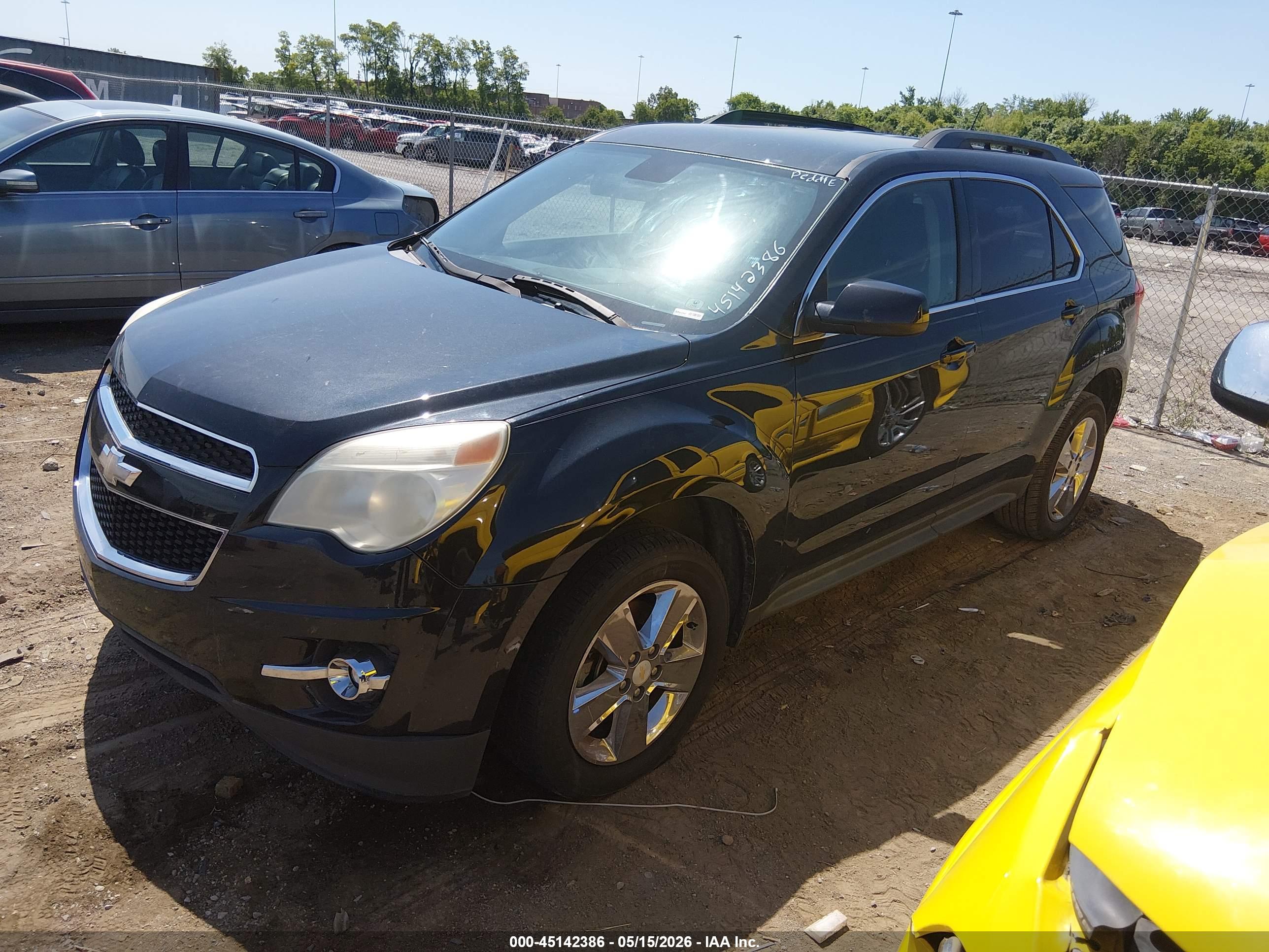 CHEVROLET EQUINOX image 2