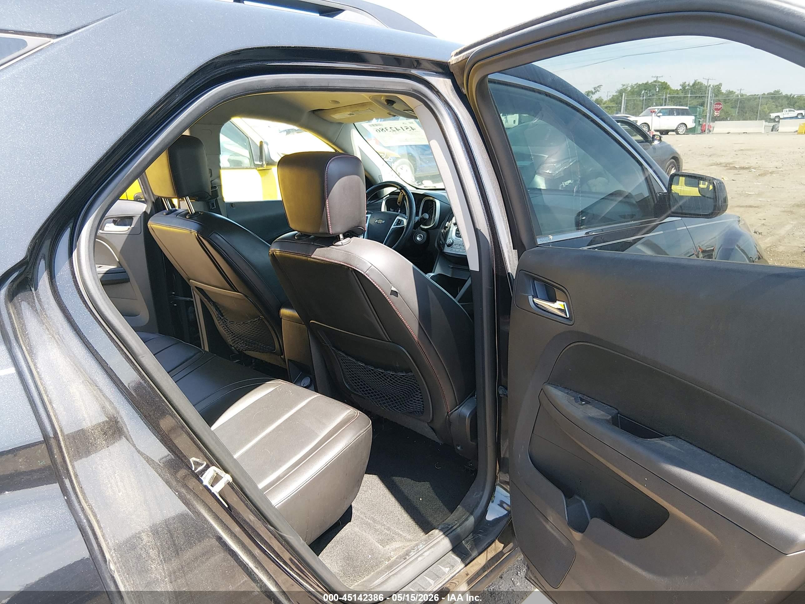 CHEVROLET EQUINOX image 8