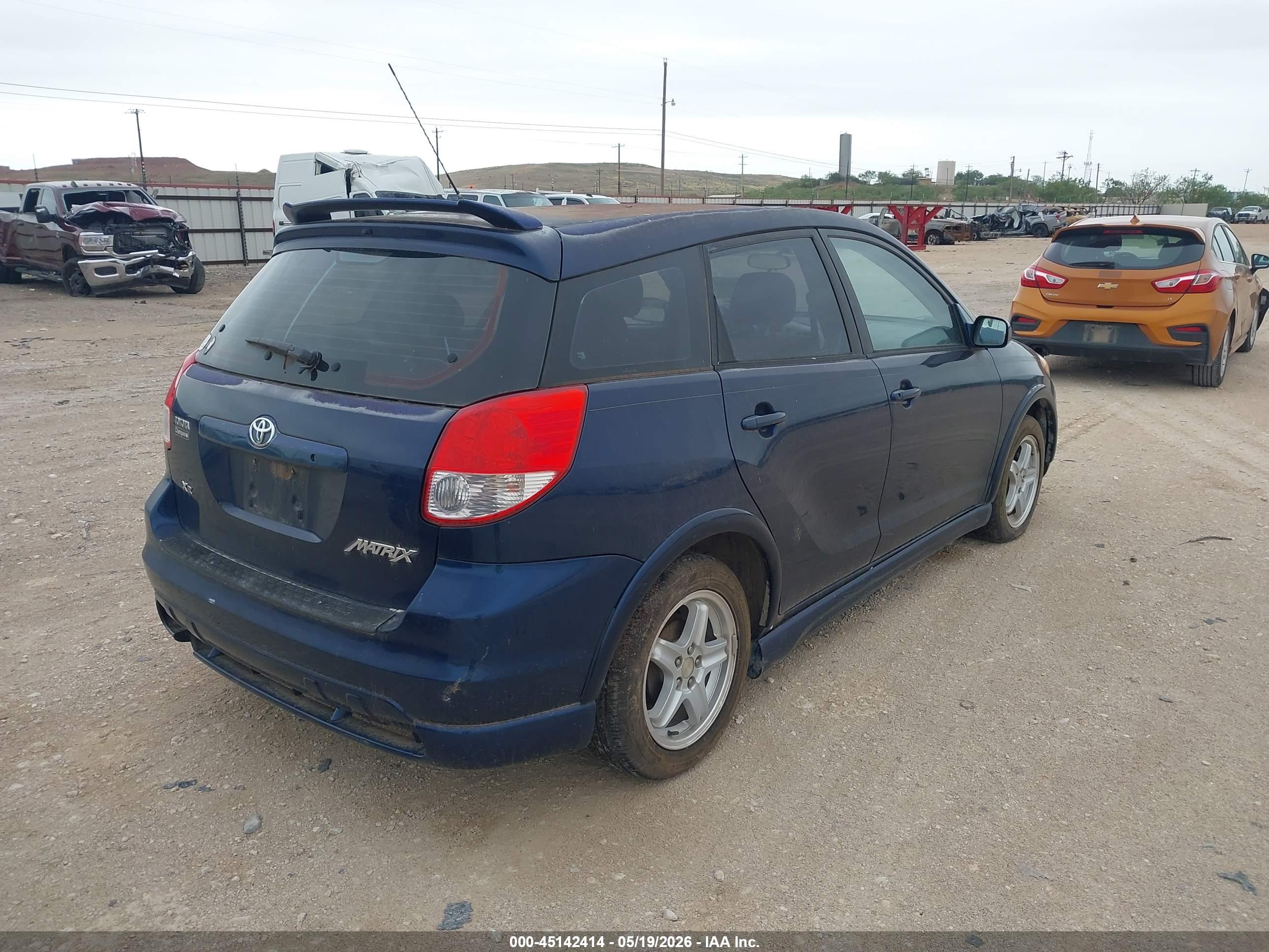 TOYOTA MATRIX image 4