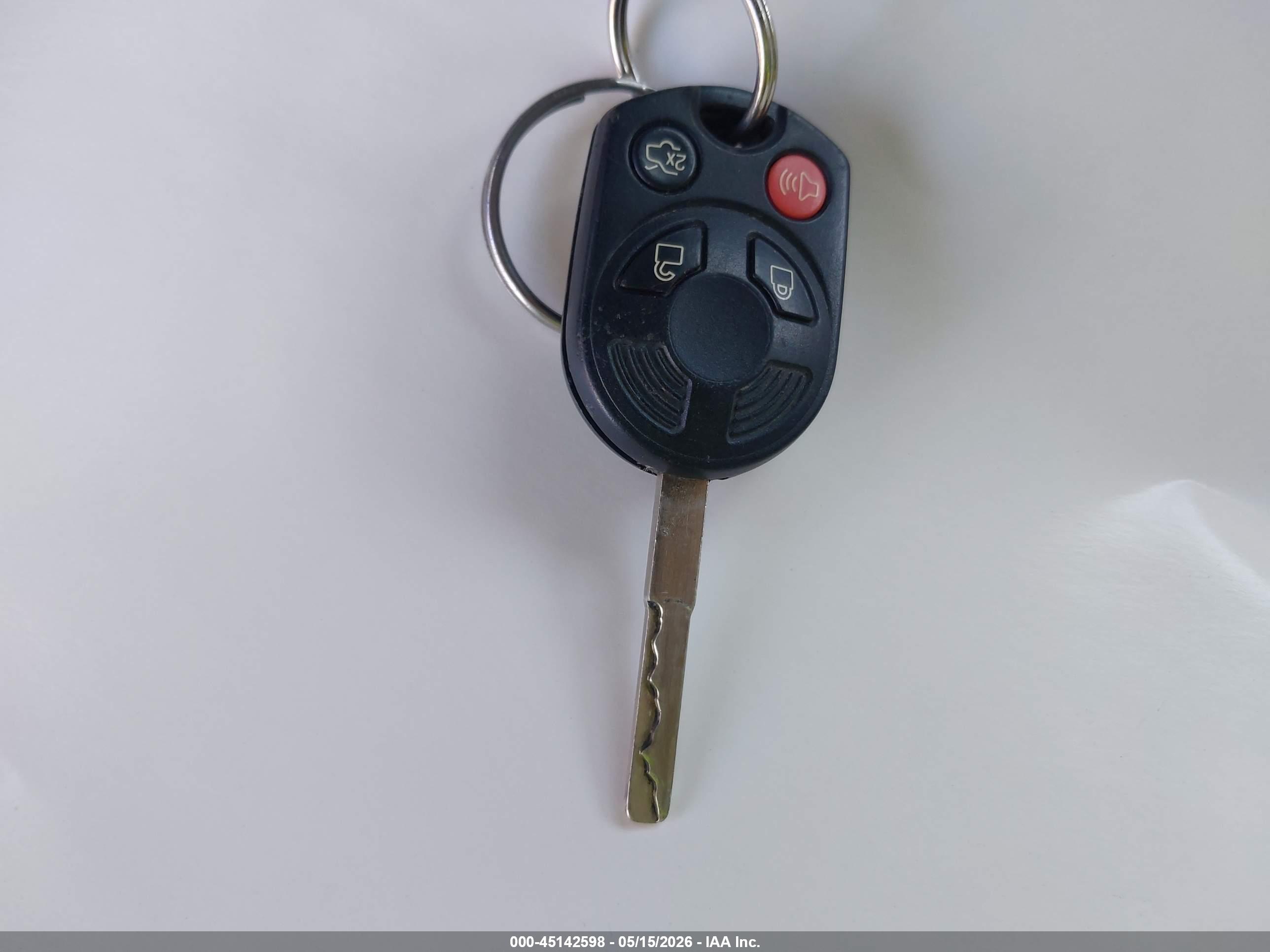 FORD ESCAPE image 11