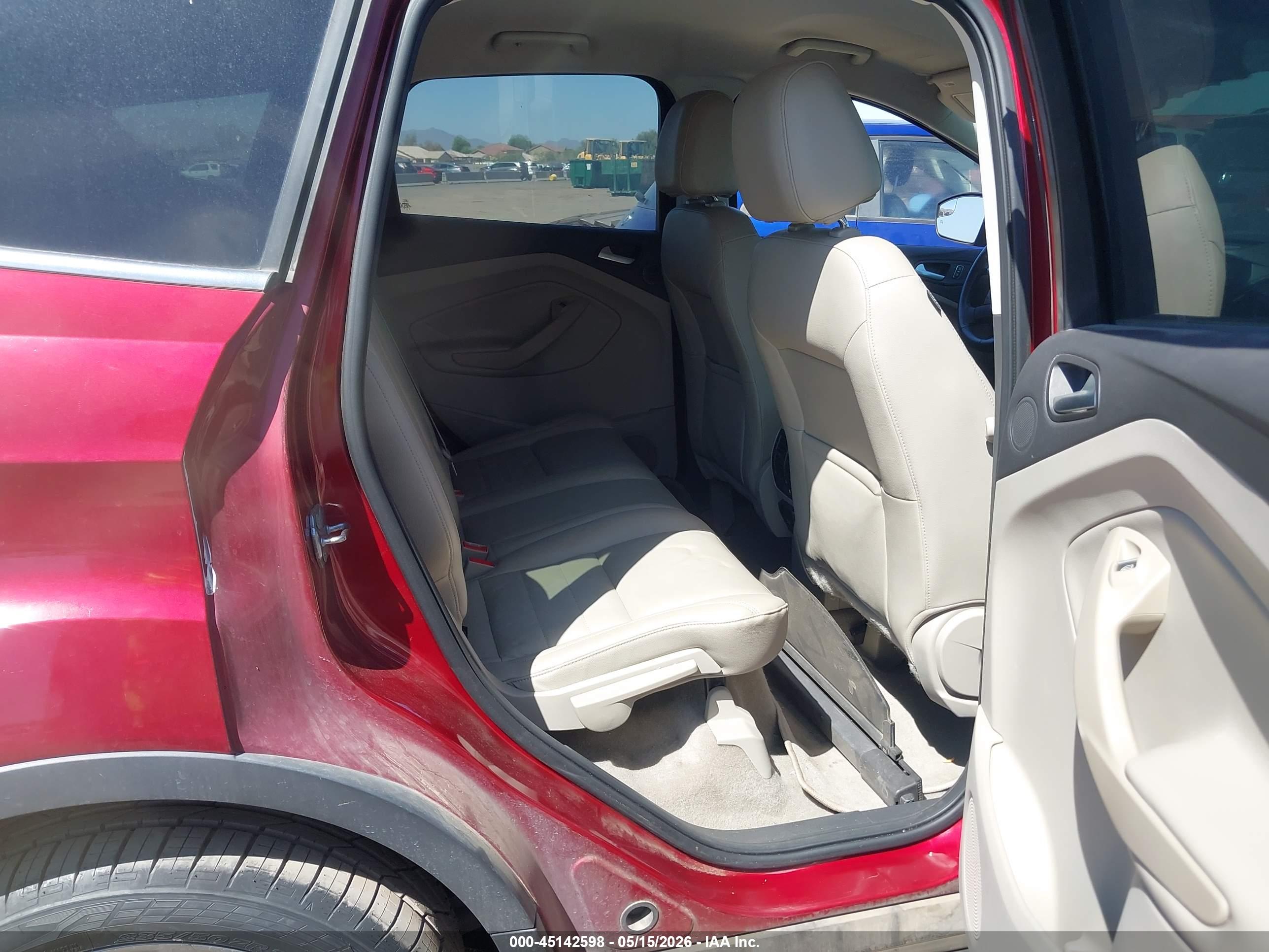 FORD ESCAPE image 8