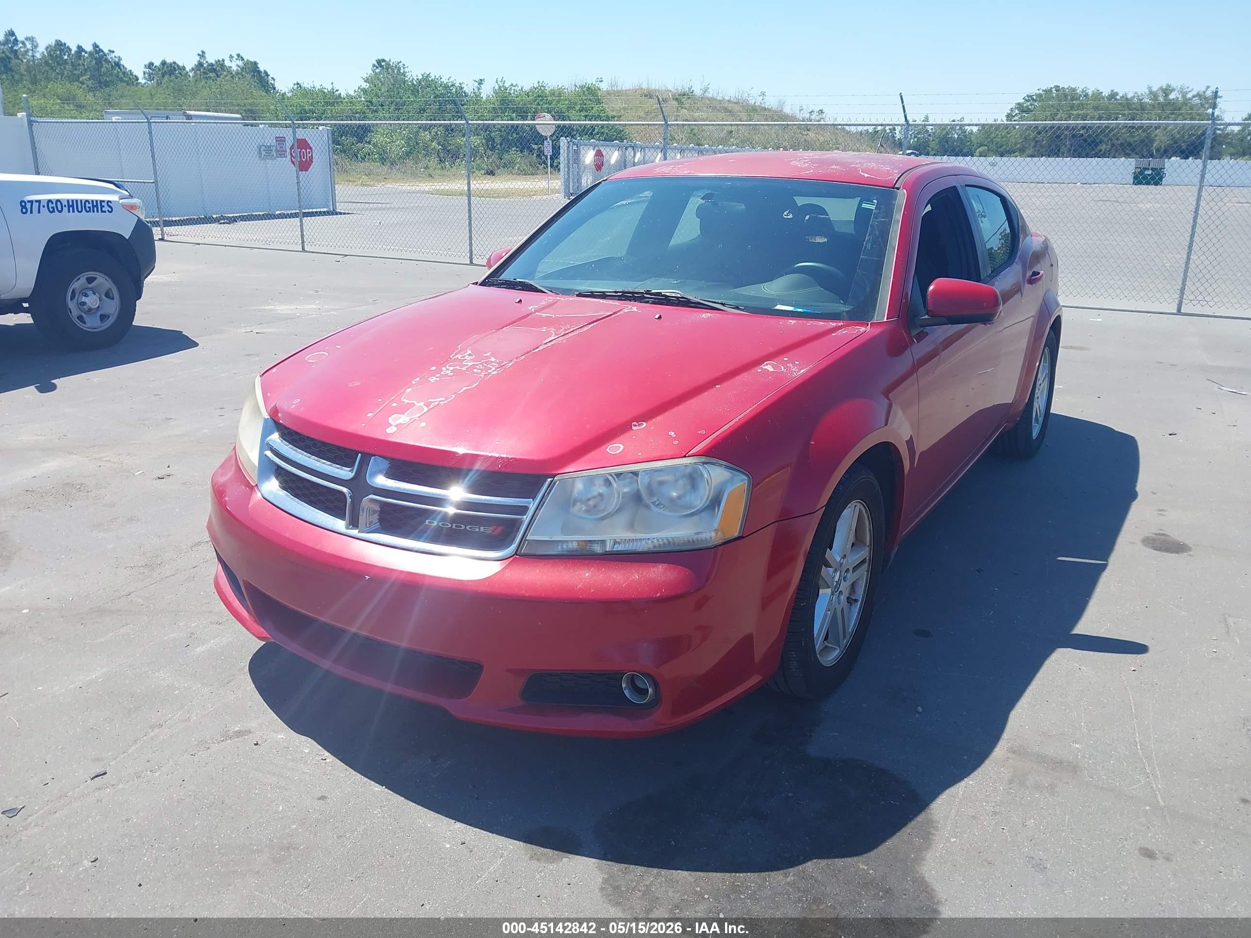 DODGE AVENGER image 2