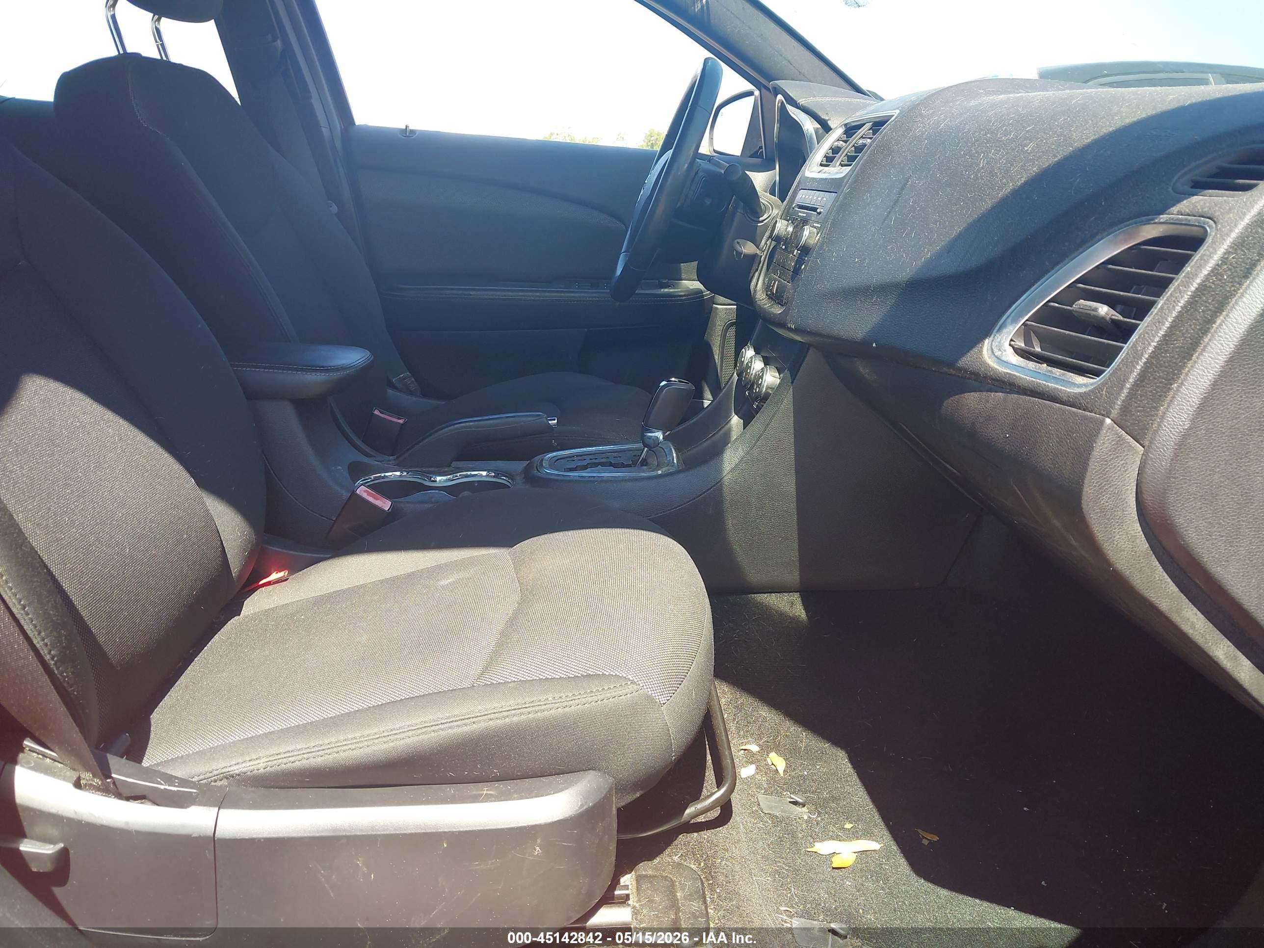 DODGE AVENGER image 5