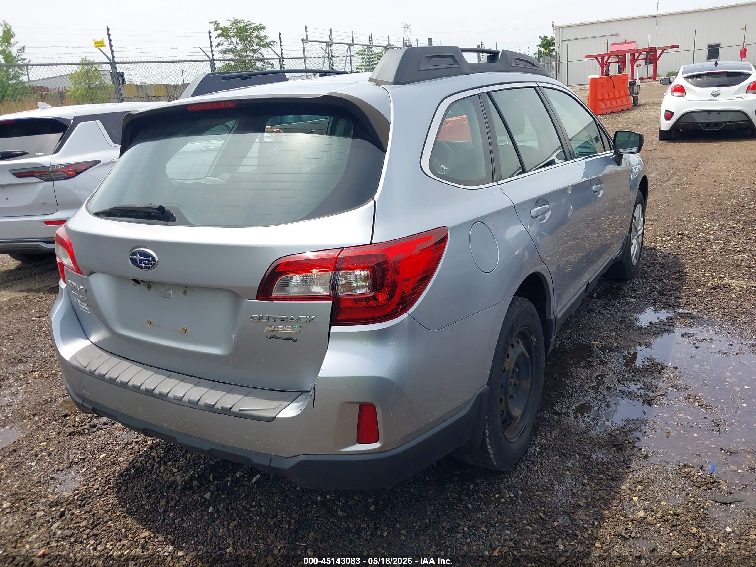 SUBARU OUTBACK image 4