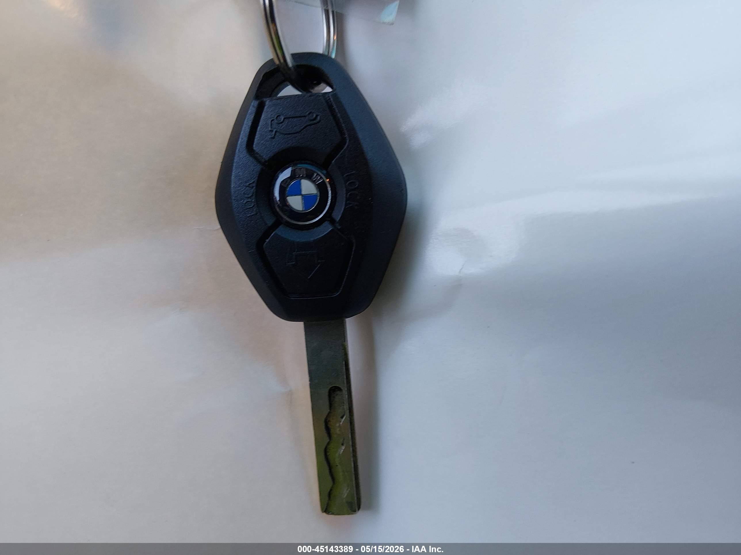 BMW 525I image 11