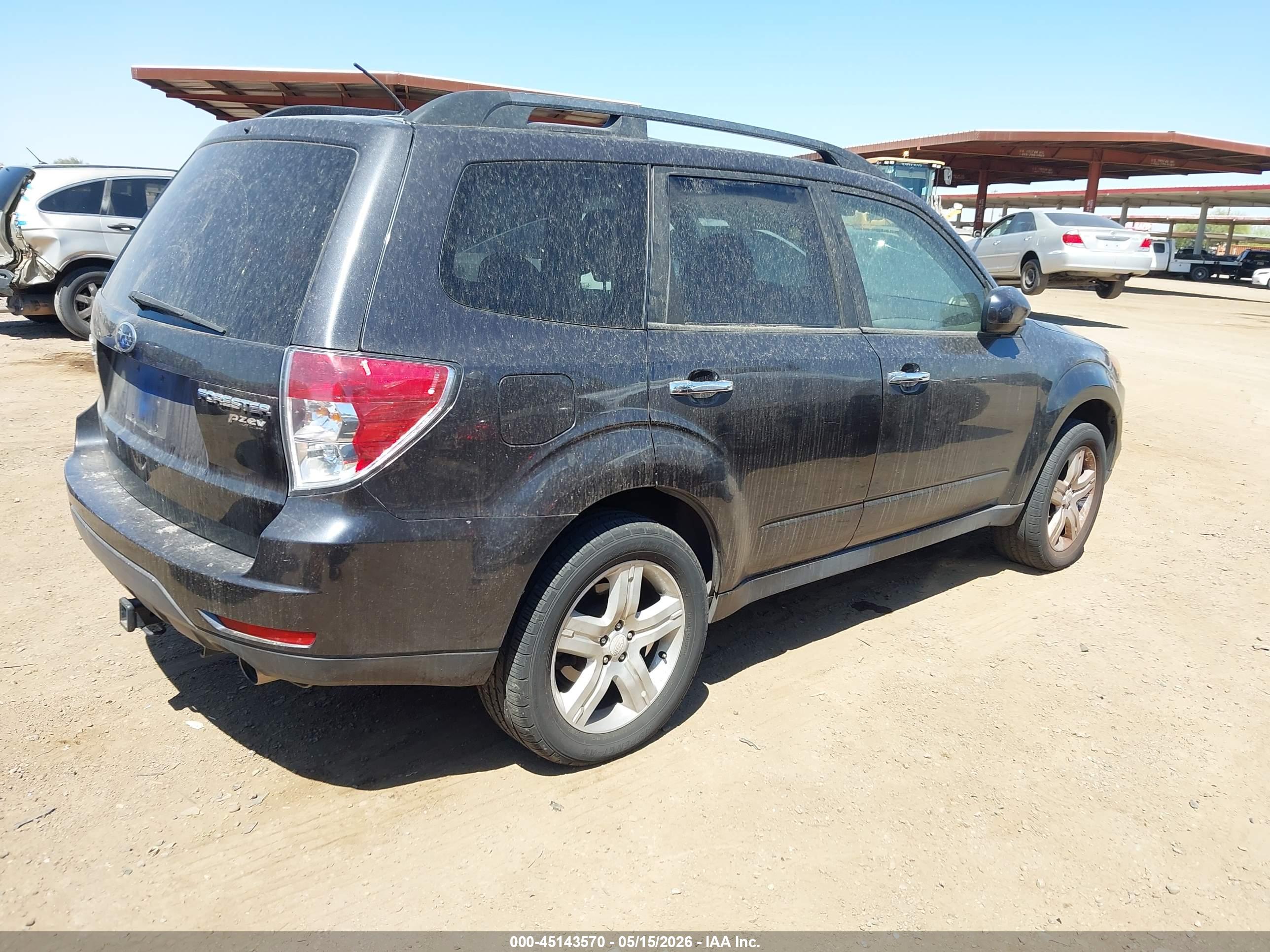 SUBARU FORESTER image 4