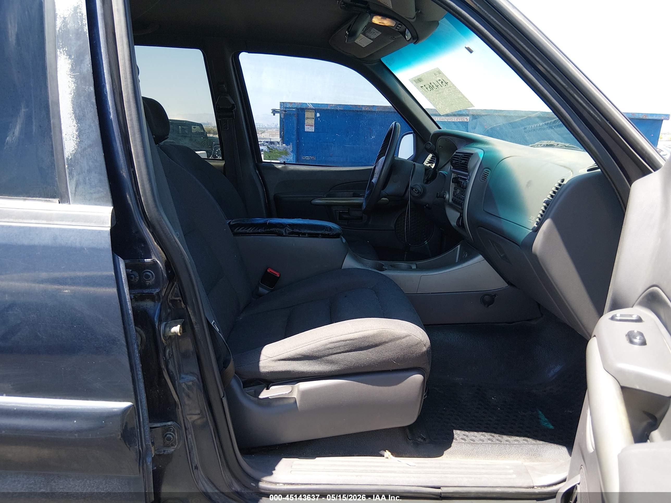 FORD EXPLORER image 5