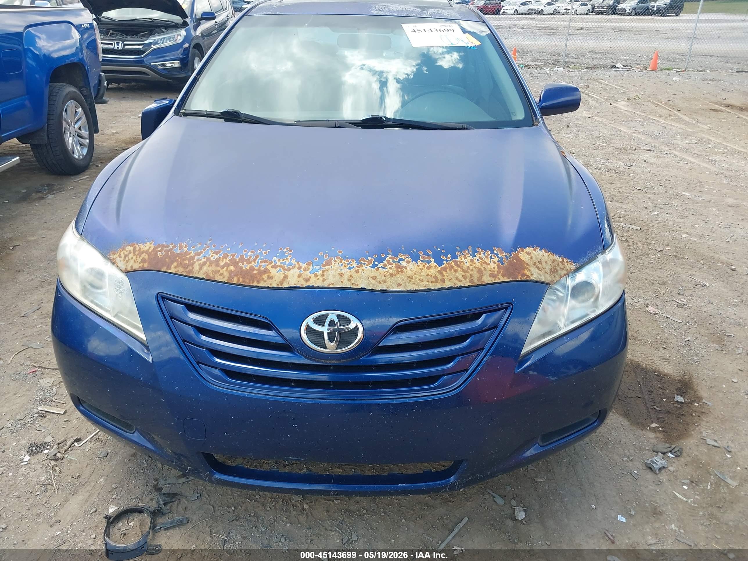 TOYOTA CAMRY image 6