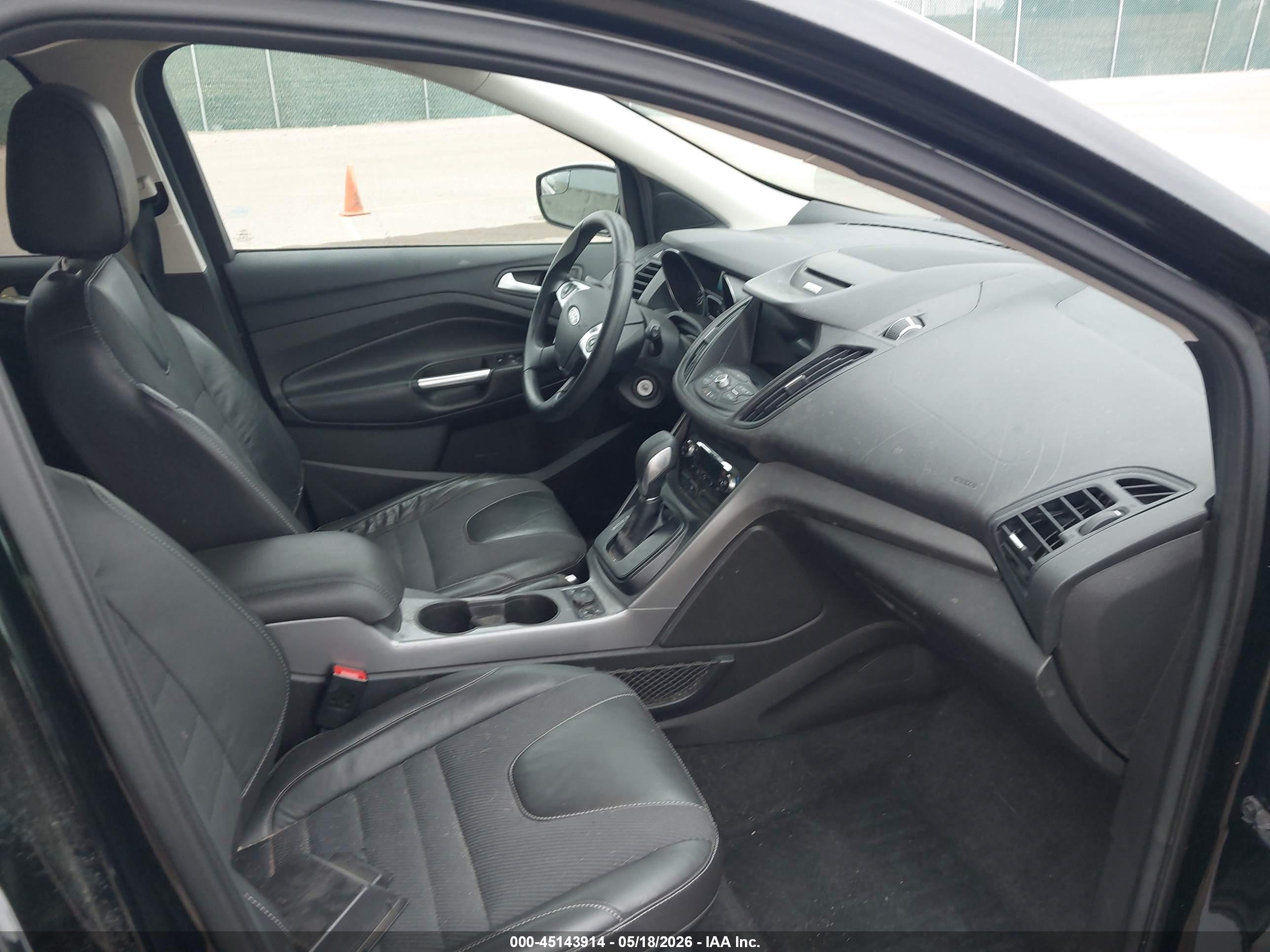 FORD ESCAPE image 5