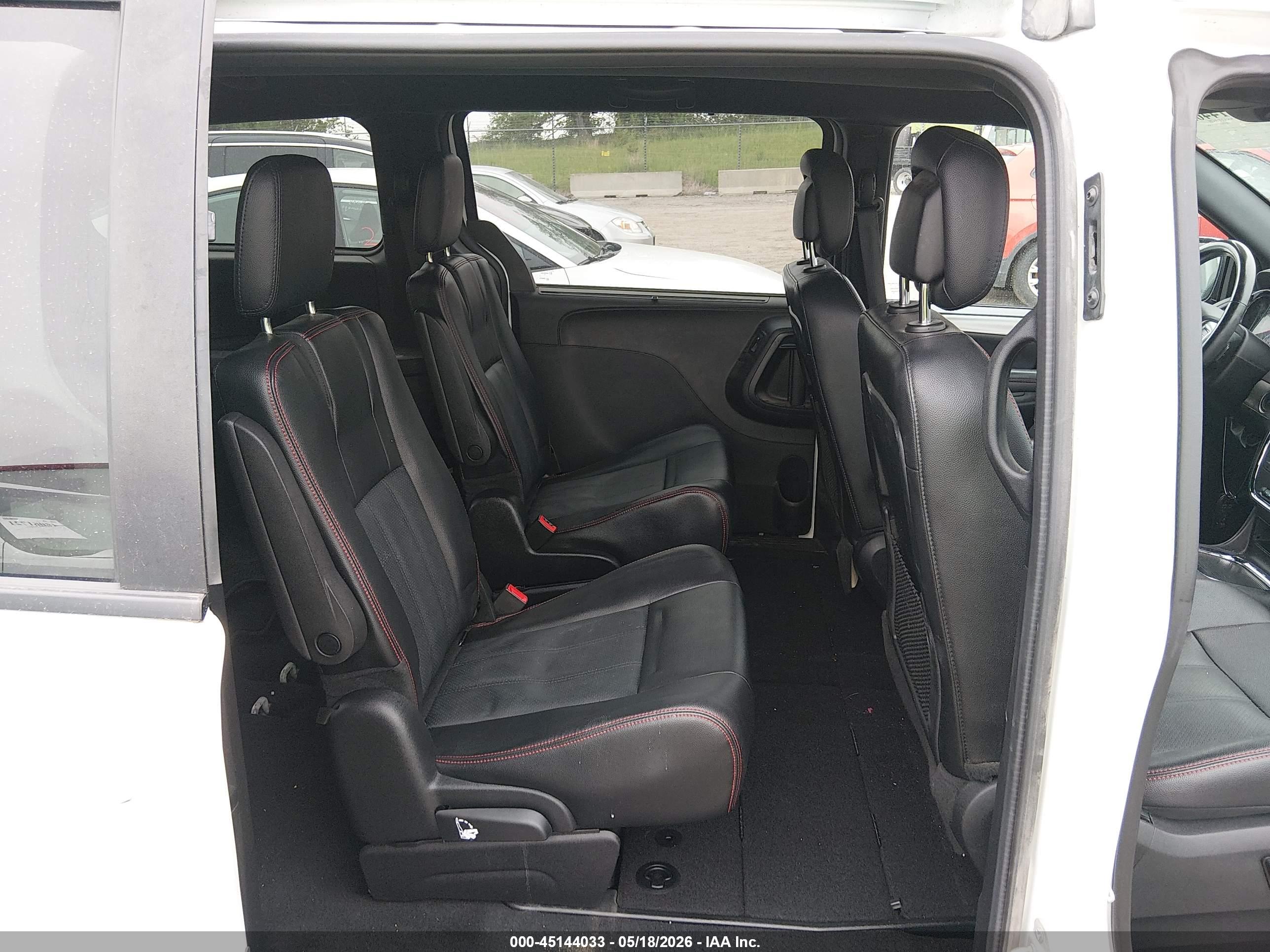 DODGE GRAND image 8