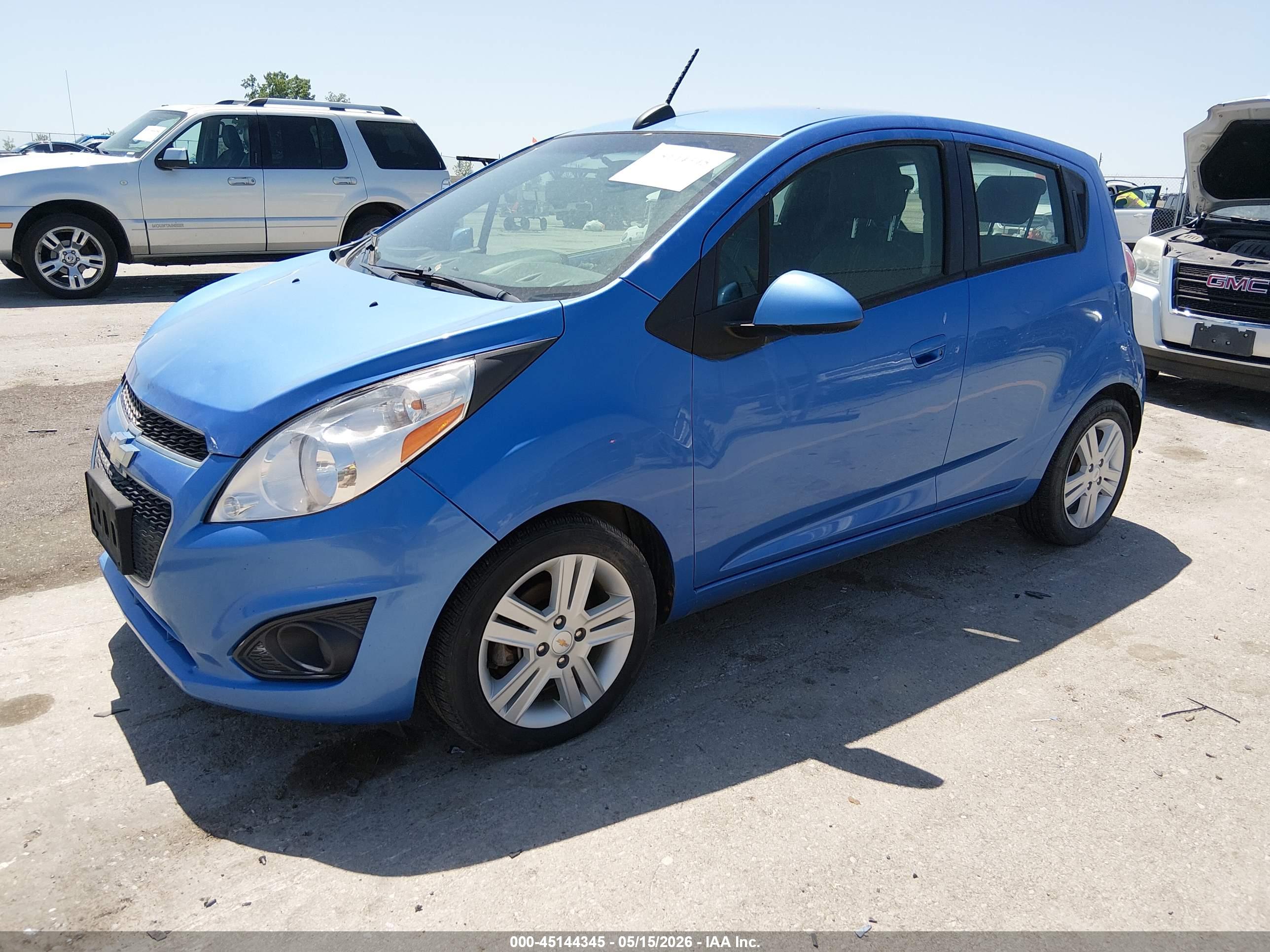 CHEVROLET SPARK image 2