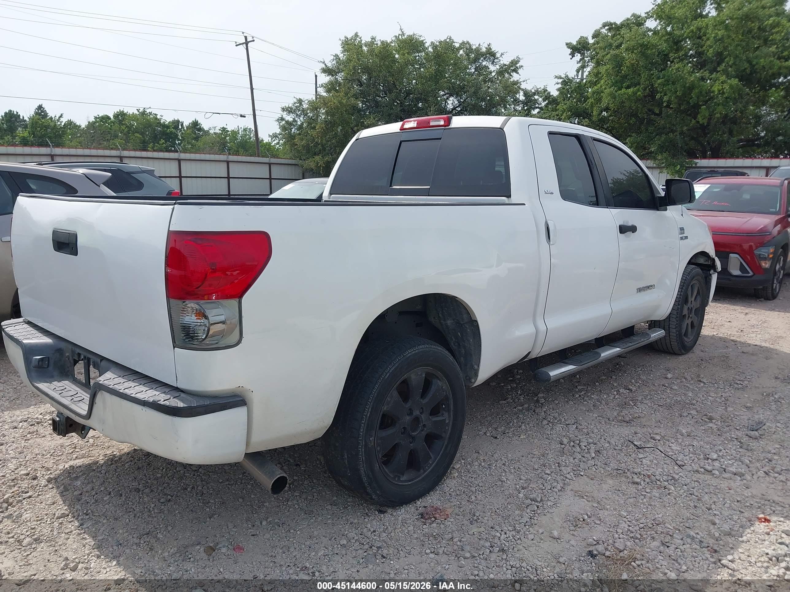 TOYOTA TUNDRA image 4