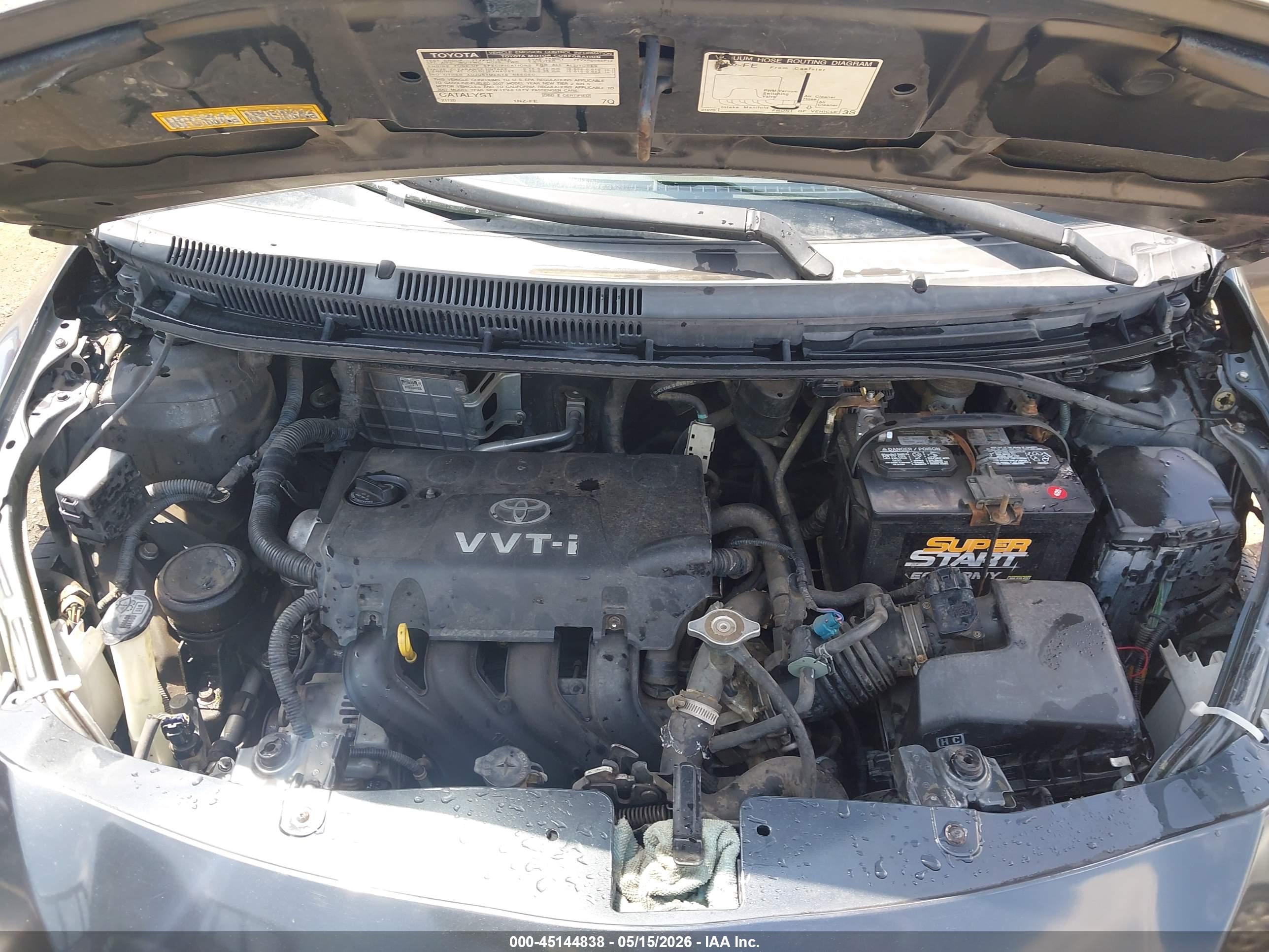 TOYOTA YARIS image 10