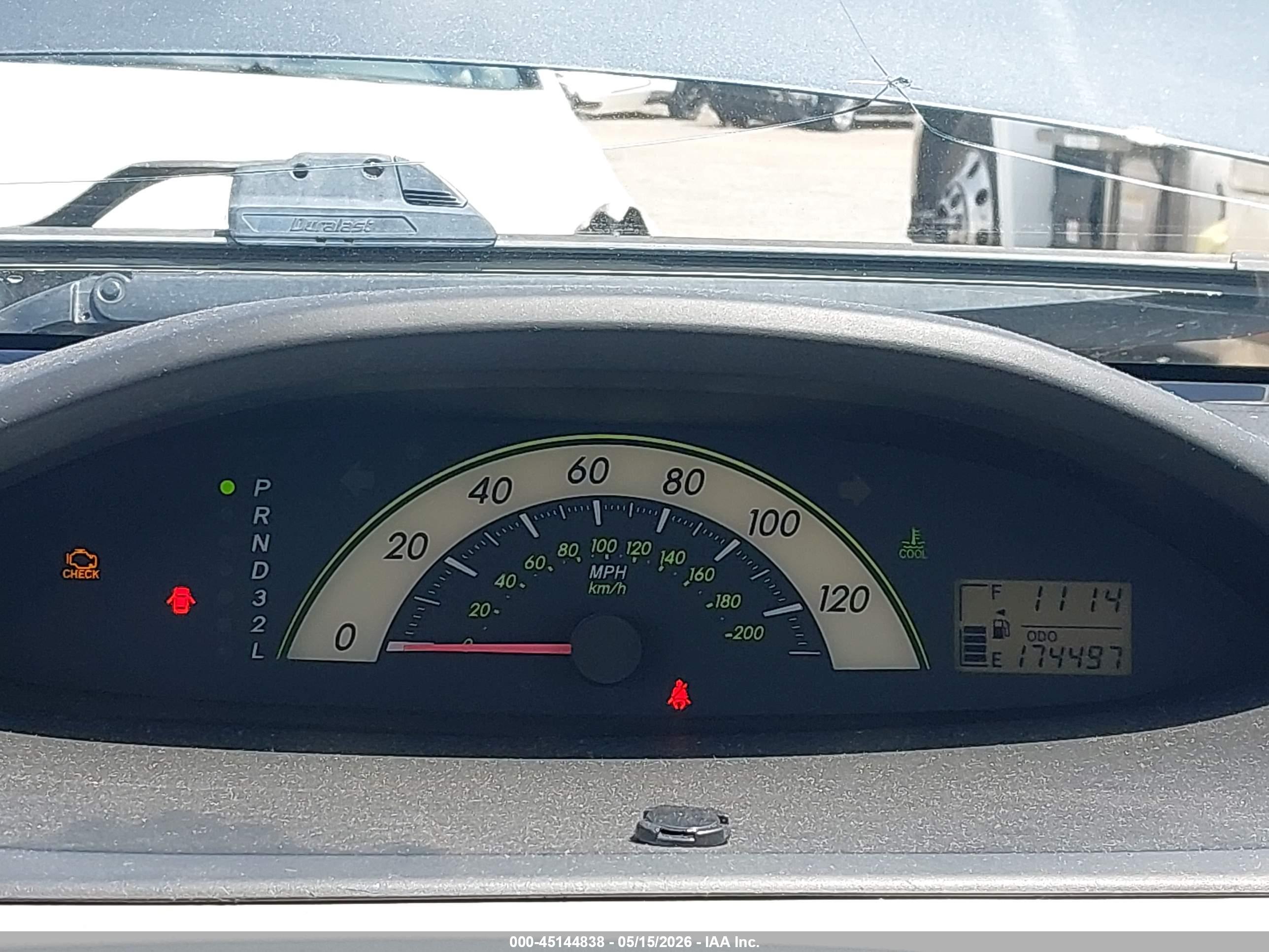 TOYOTA YARIS image 7