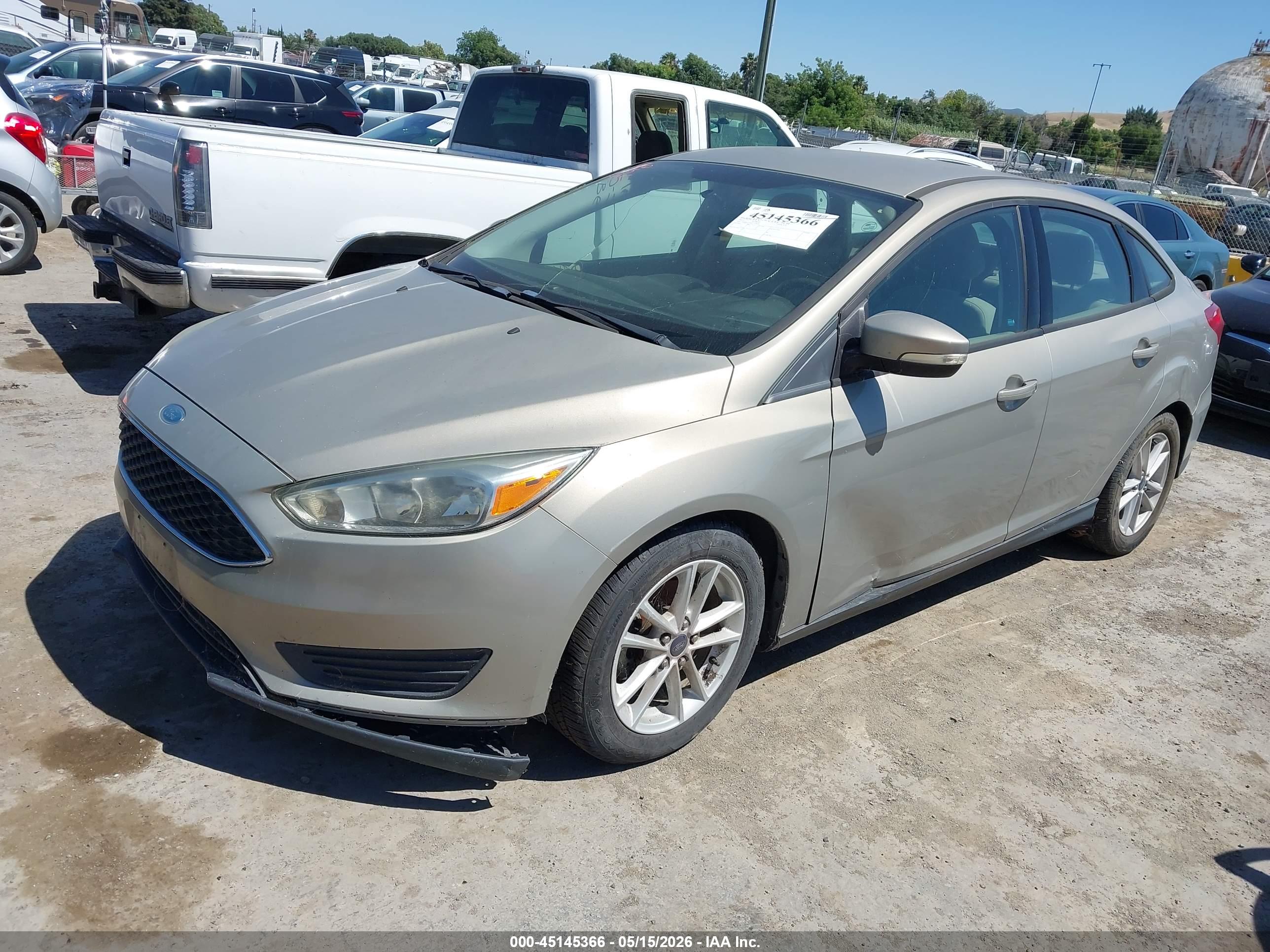 FORD FOCUS image 2