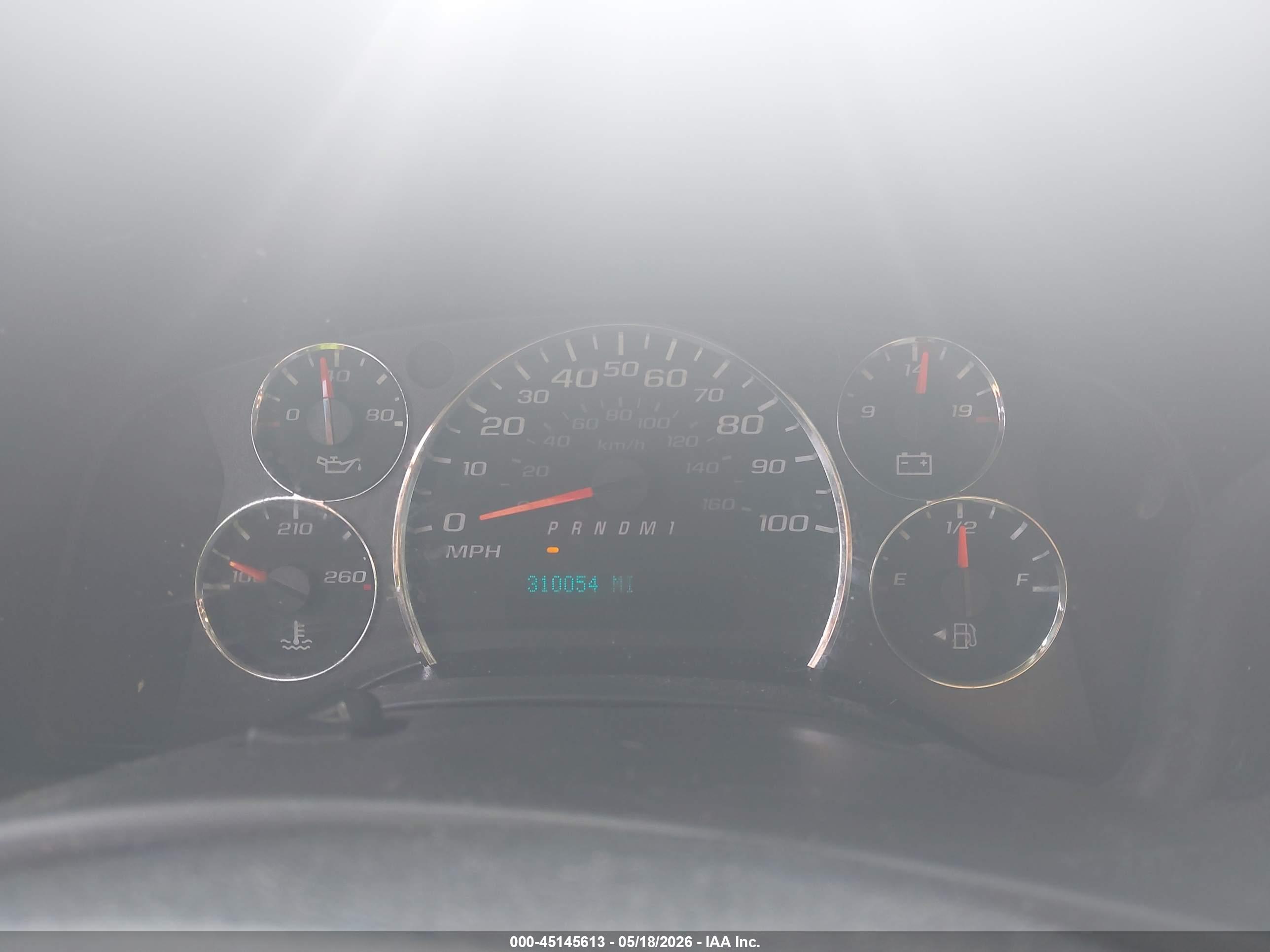 CHEVROLET EXPRESS image 7