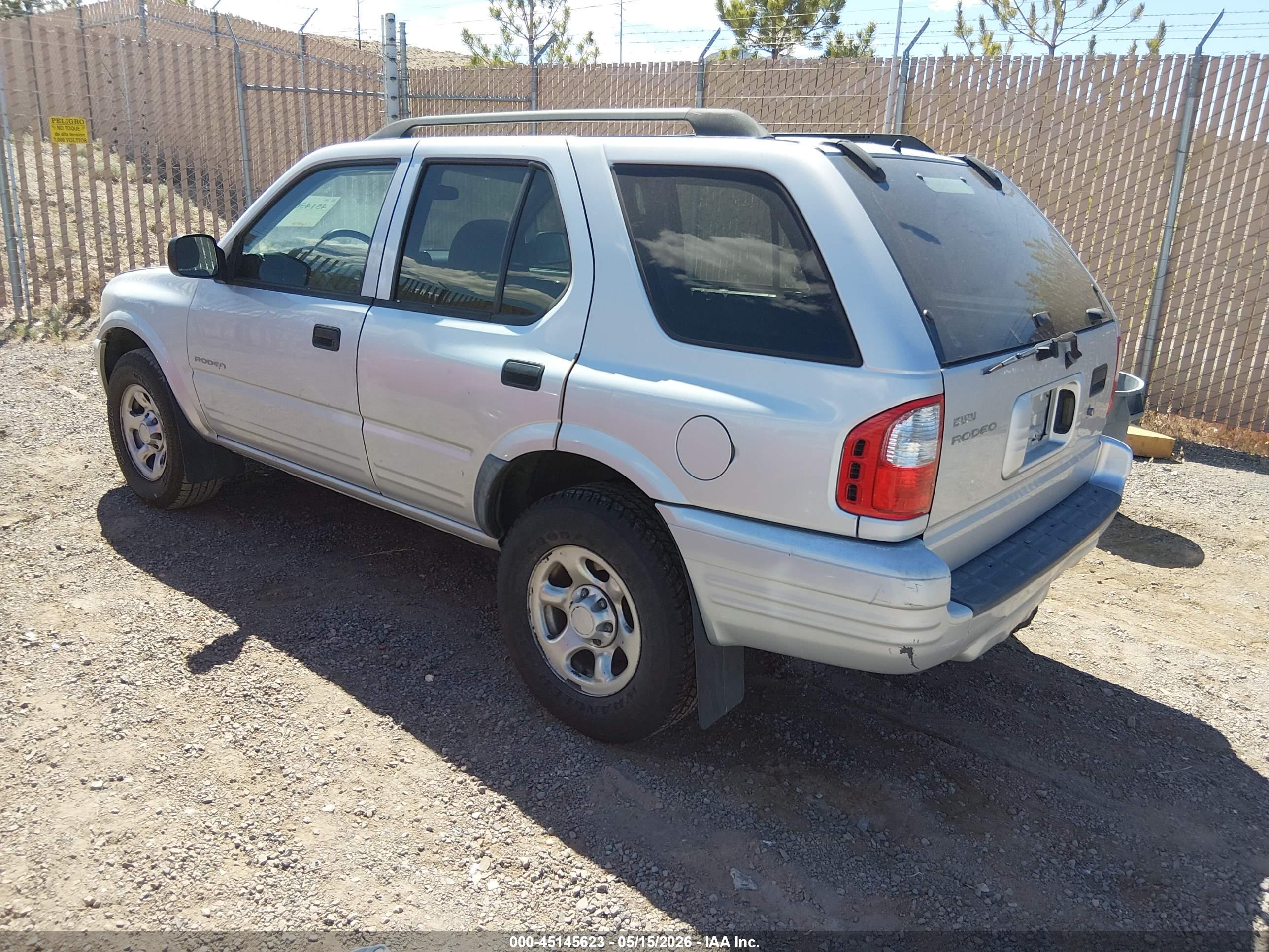 ISUZU RODEO image 3