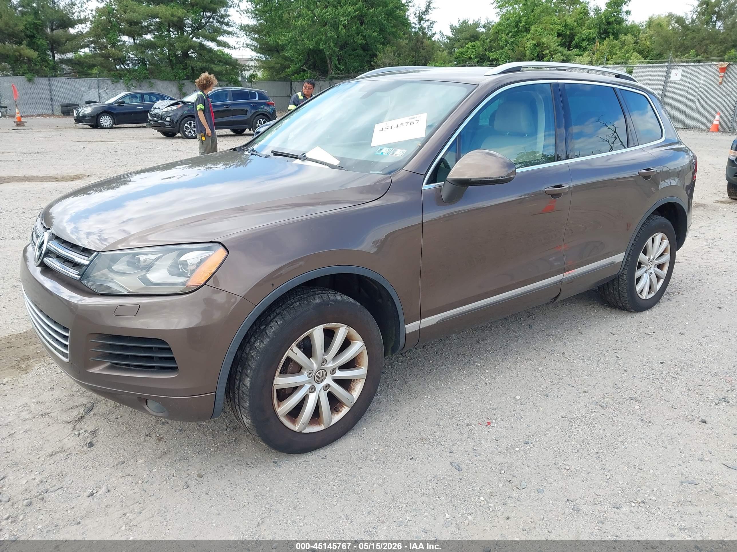 VOLKSWAGEN TOUAREG image 2