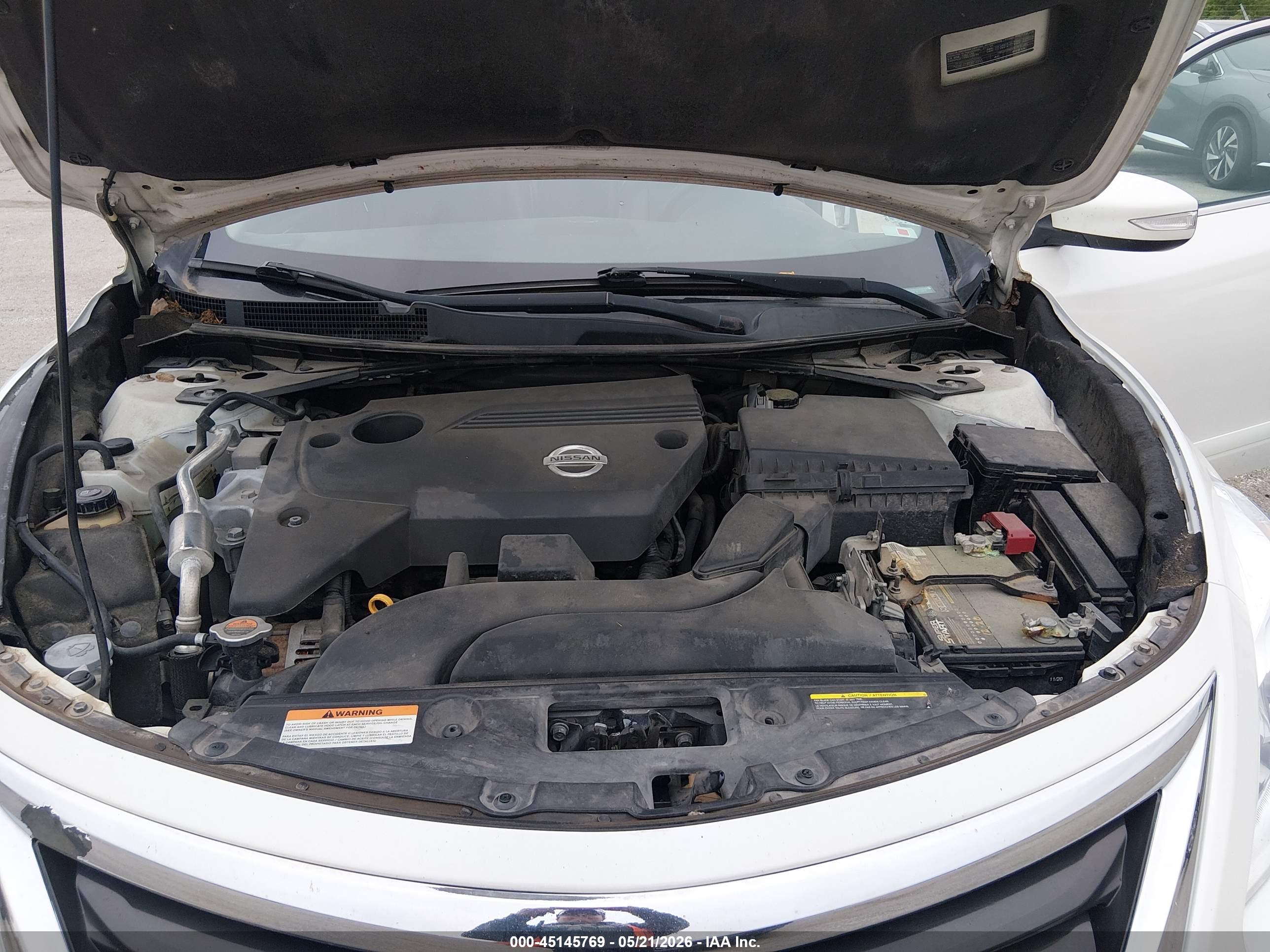 NISSAN ALTIMA image 10