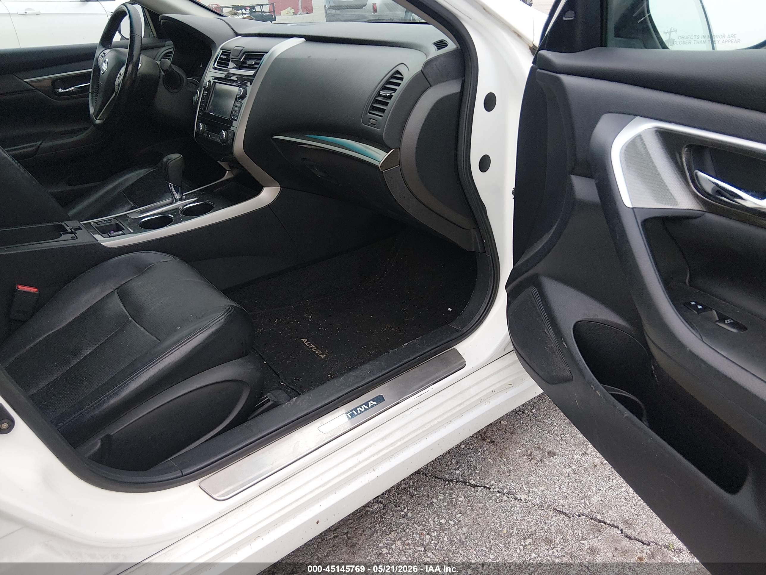 NISSAN ALTIMA image 5
