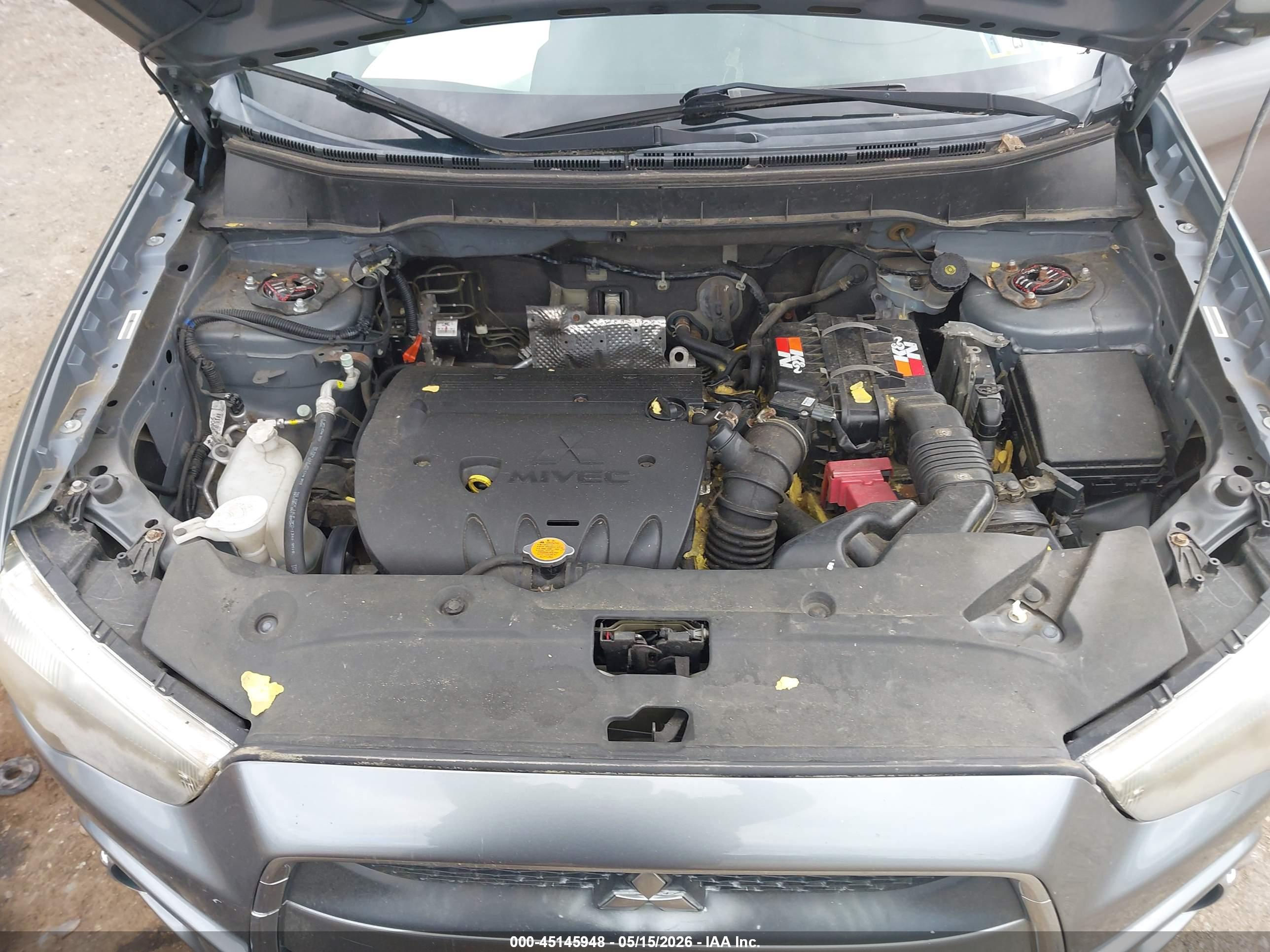 MITSUBISHI OUTLANDER image 10