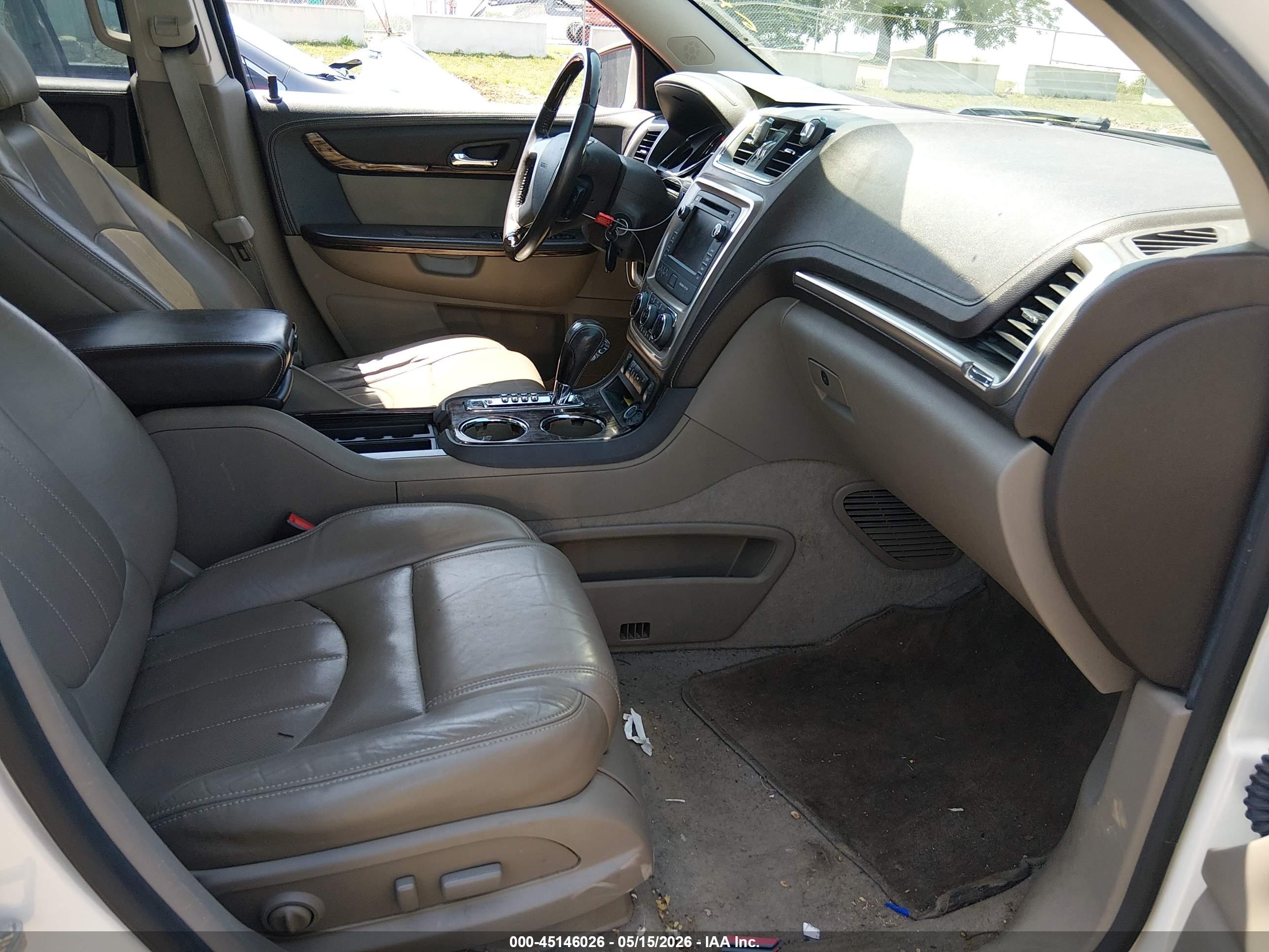 GMC ACADIA image 5