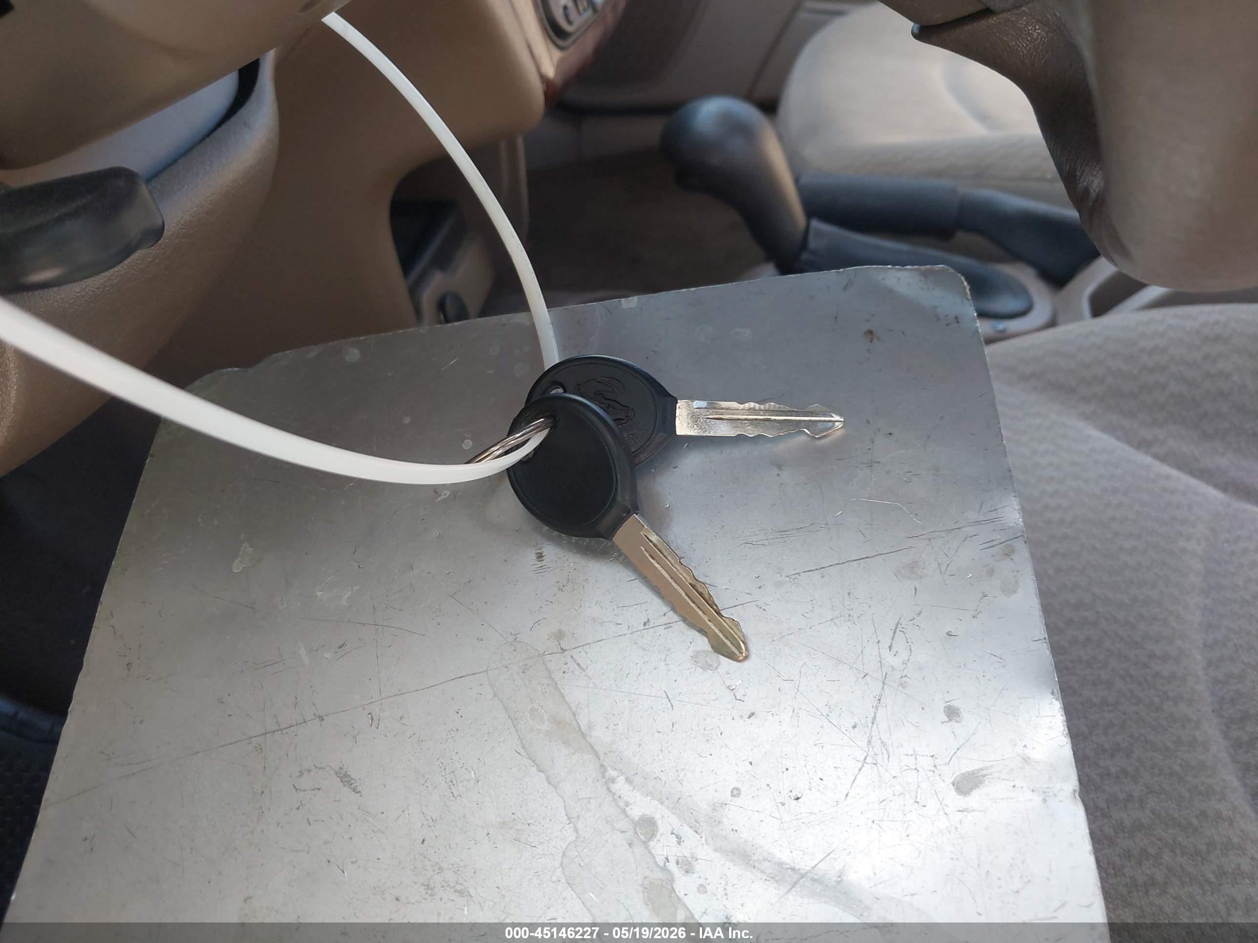 DODGE STRATUS image 11