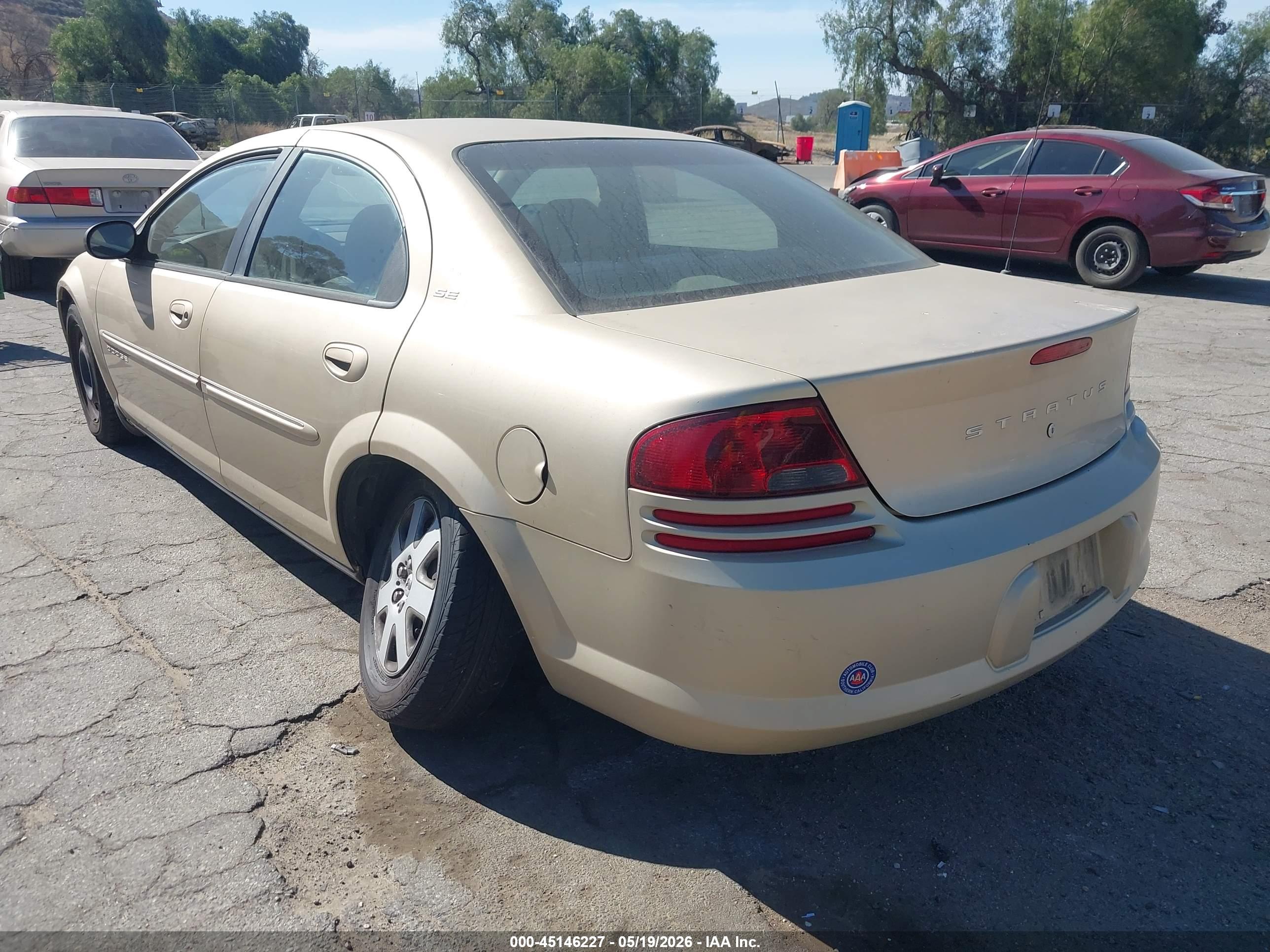 DODGE STRATUS image 3