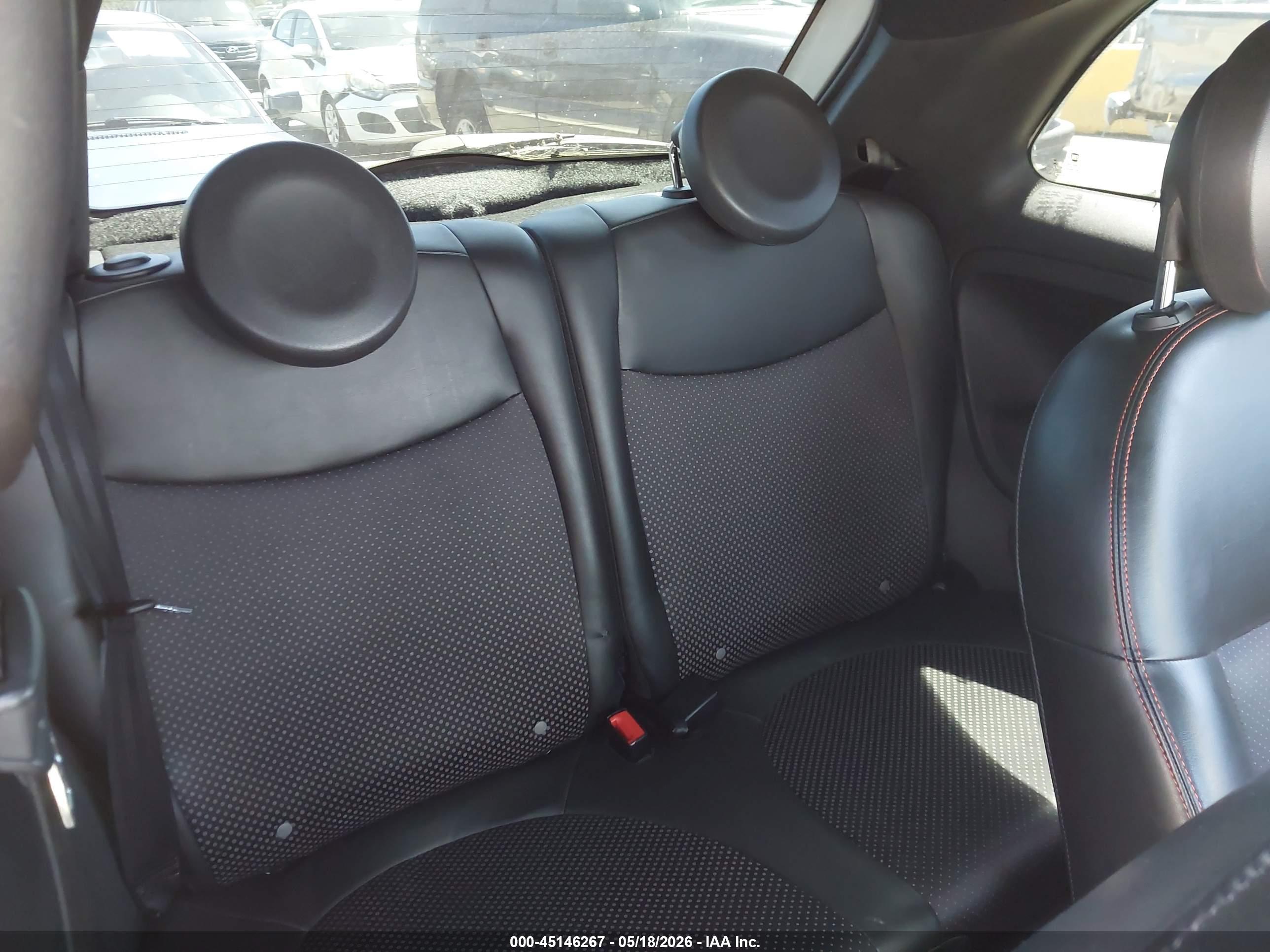 FIAT 500E image 8