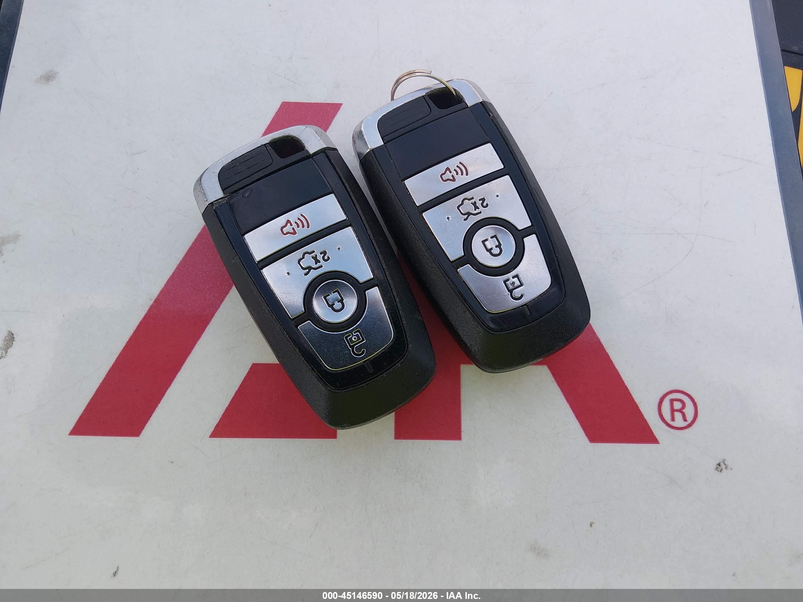 FORD FUSION image 11