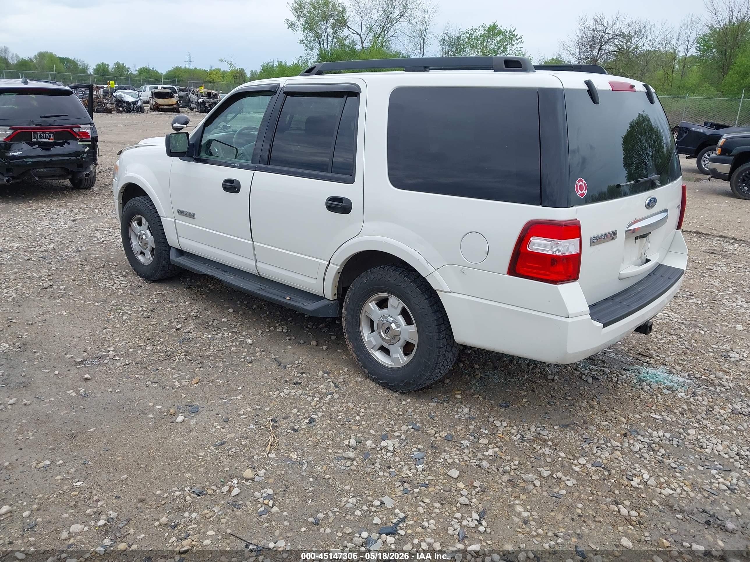 FORD EXPEDITION image 3