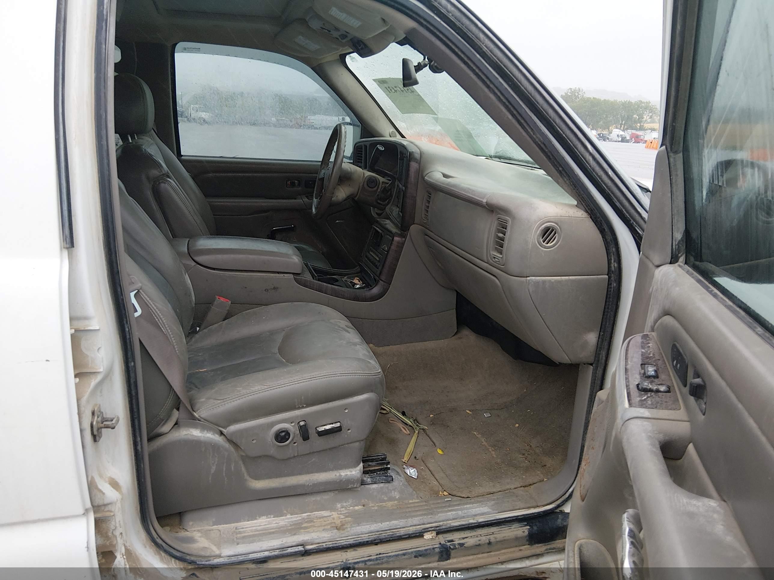 GMC YUKON image 5