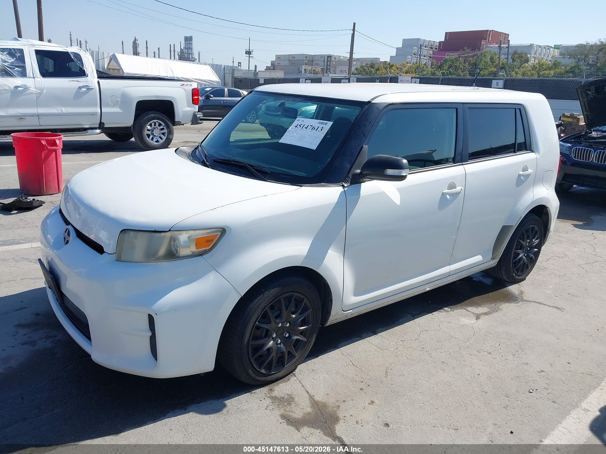 SCION XB image 2