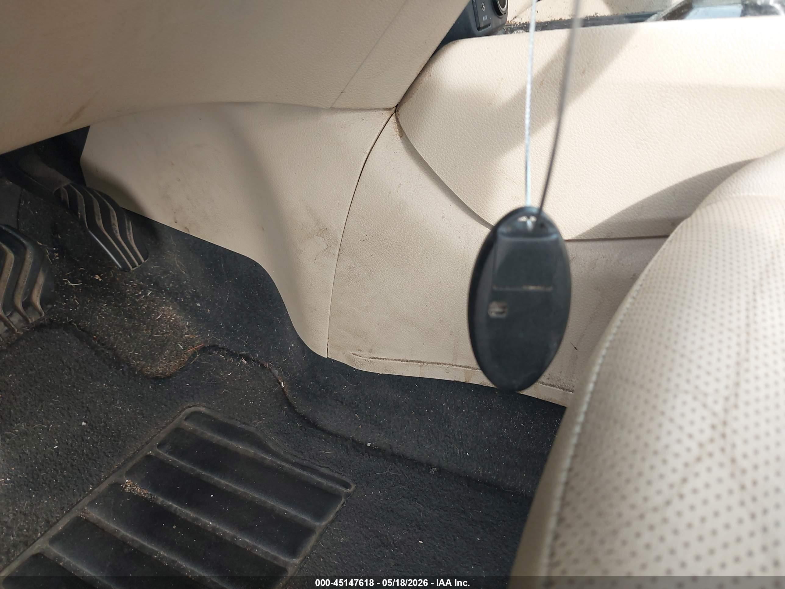 NISSAN ROGUE image 11