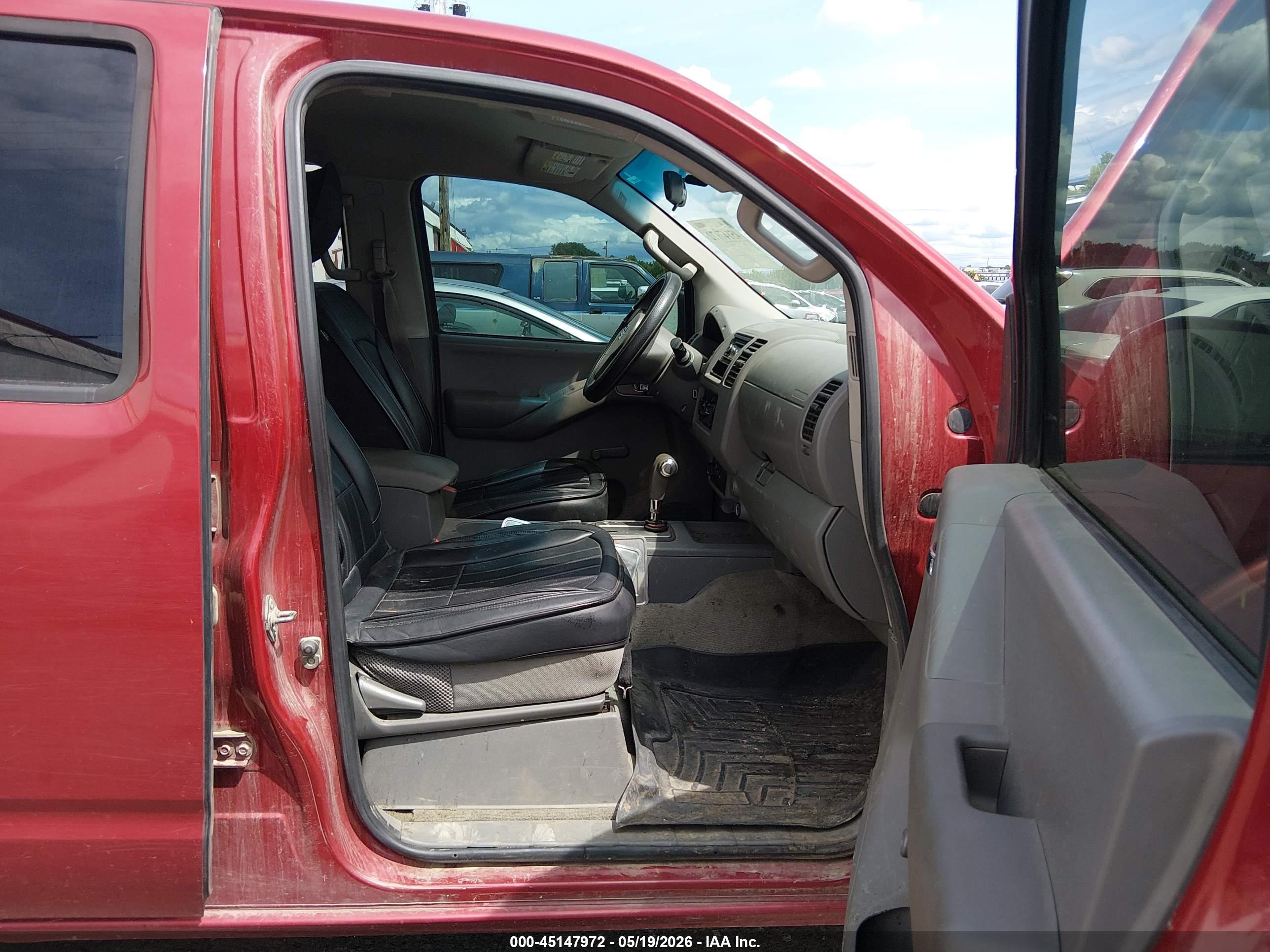 NISSAN FRONTIER image 5