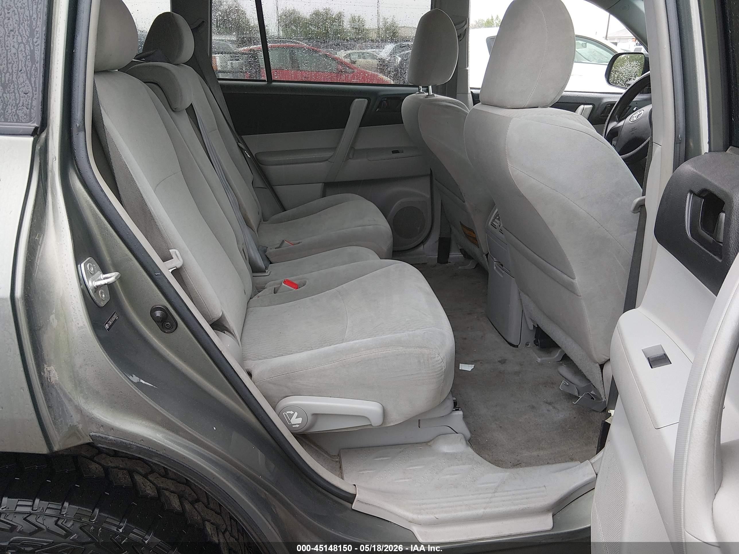 TOYOTA HIGHLANDER image 8